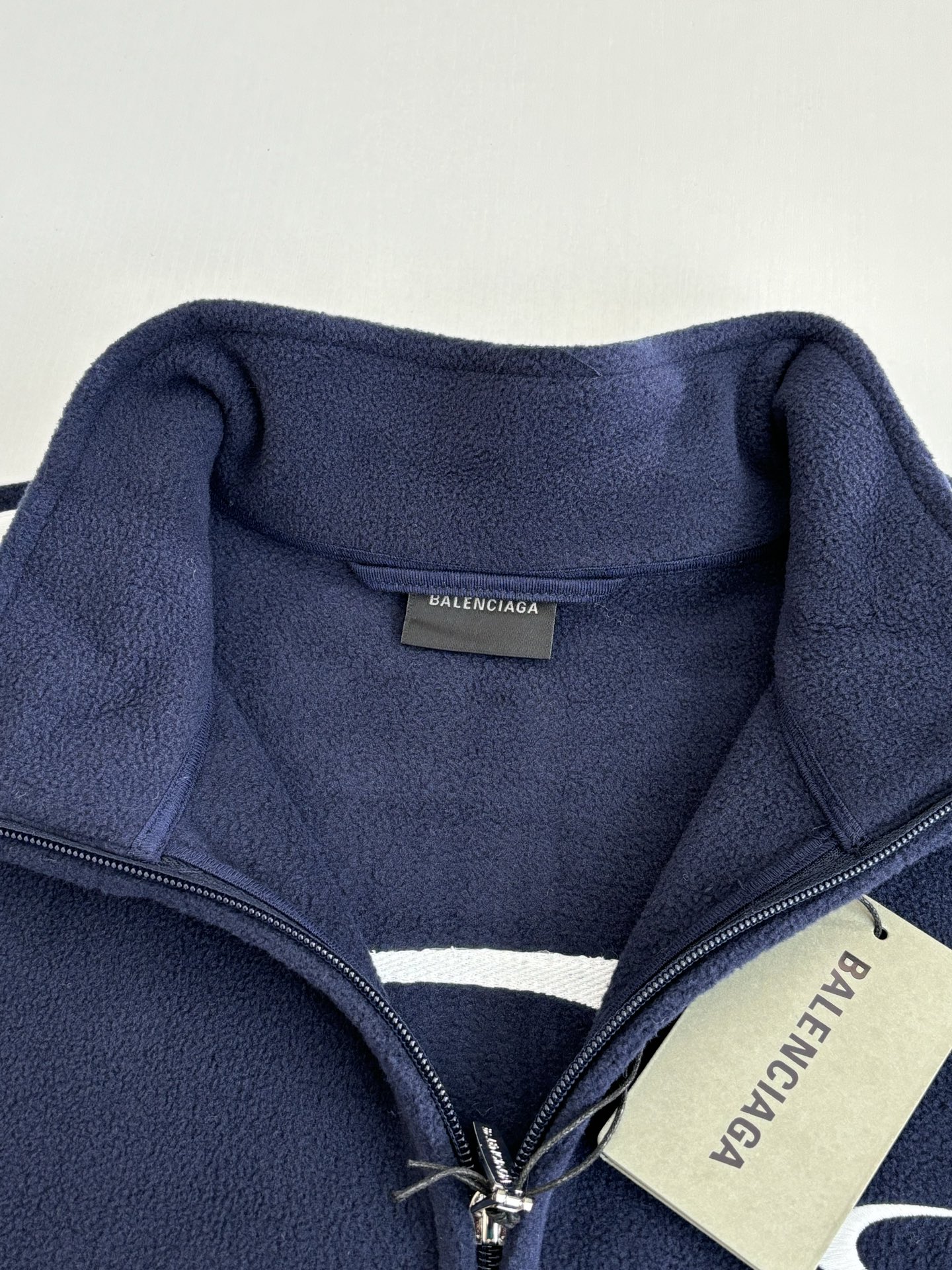 Balenciag*/巴黎Blcg PRE-FALL 25大圆环刺绣摇粒绒外套Size：S/M/L/XL