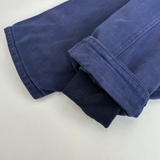 Miu Mi*/缪缪 25FW 法工伐木夹棉外套采用16OZ进口高克重牛仔面料,选用更长绒的优质棉花纺成 Miu Mi*/缪缪 25FW 法工伐木夹棉外套采用16OZ进口高克重牛仔面料,选用更长绒的优质棉花纺成