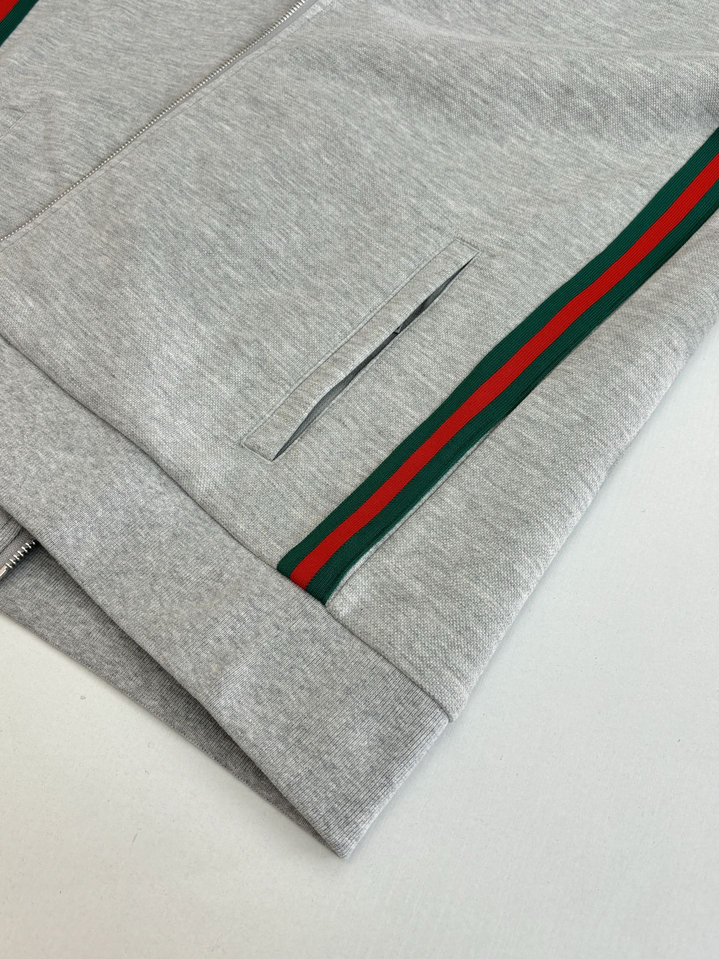 P238
Gucc*/古驰 SS25 棉质红绿撞色织带套装高领拉链夹克外套

Size：S/M/L/XL