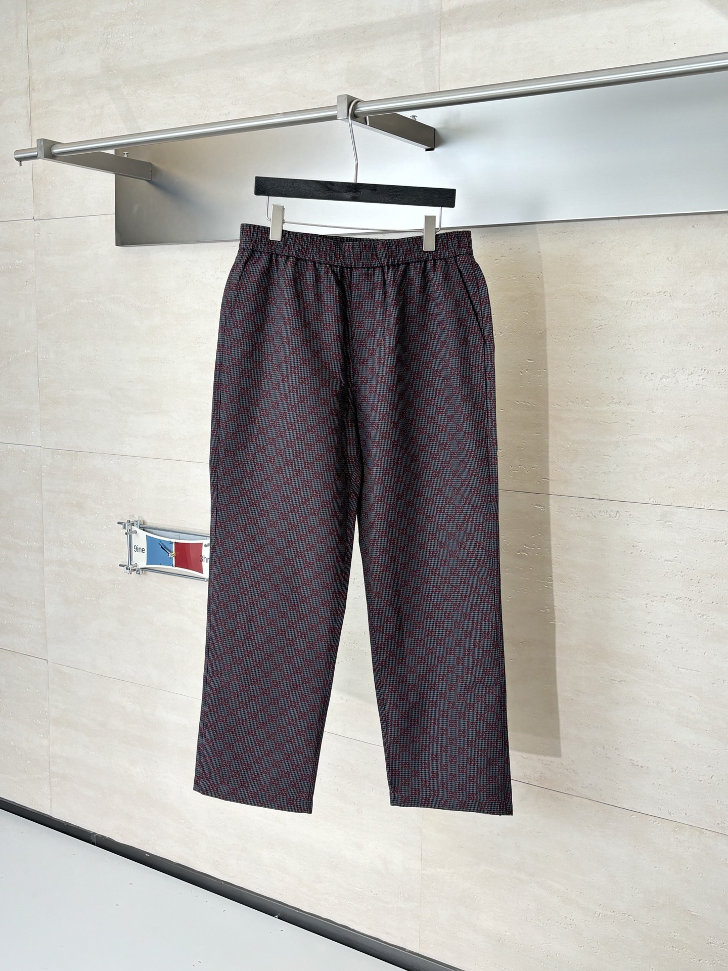 NO:685083,Gucc*/Gucci Double G all-over jacquard houndstooth casual suit trousers SizeS/M/L/XL,,gucci,gucci,19860909Gucc*/古驰 双G满印提花千鸟格休闲套装长裤 SizeS/M/L/XL,,gucci,gucci,,Men's clothing