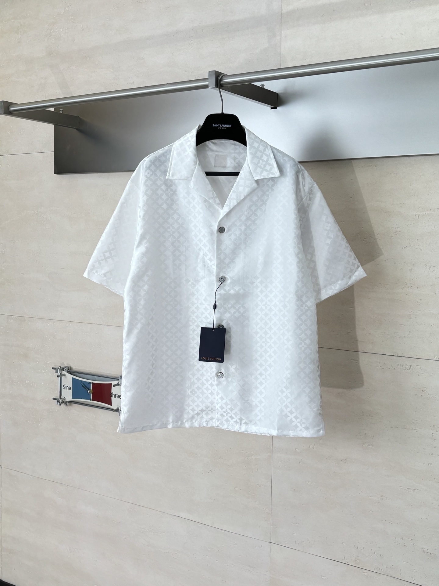 NO:685114,1V/Louis FW25 Nigo joint Monogram dark pattern jacquard suit short-sleeved shirt SizeS/M/L/XL,,louis vuitton,shirts,T-shirt,198609091V/路易 FW25 Nigo联名Monogram暗纹提花套装短袖衬衫 SizeS/M/L/XL,,louis vuitton,shirts,T-shirt,,Men's clothing