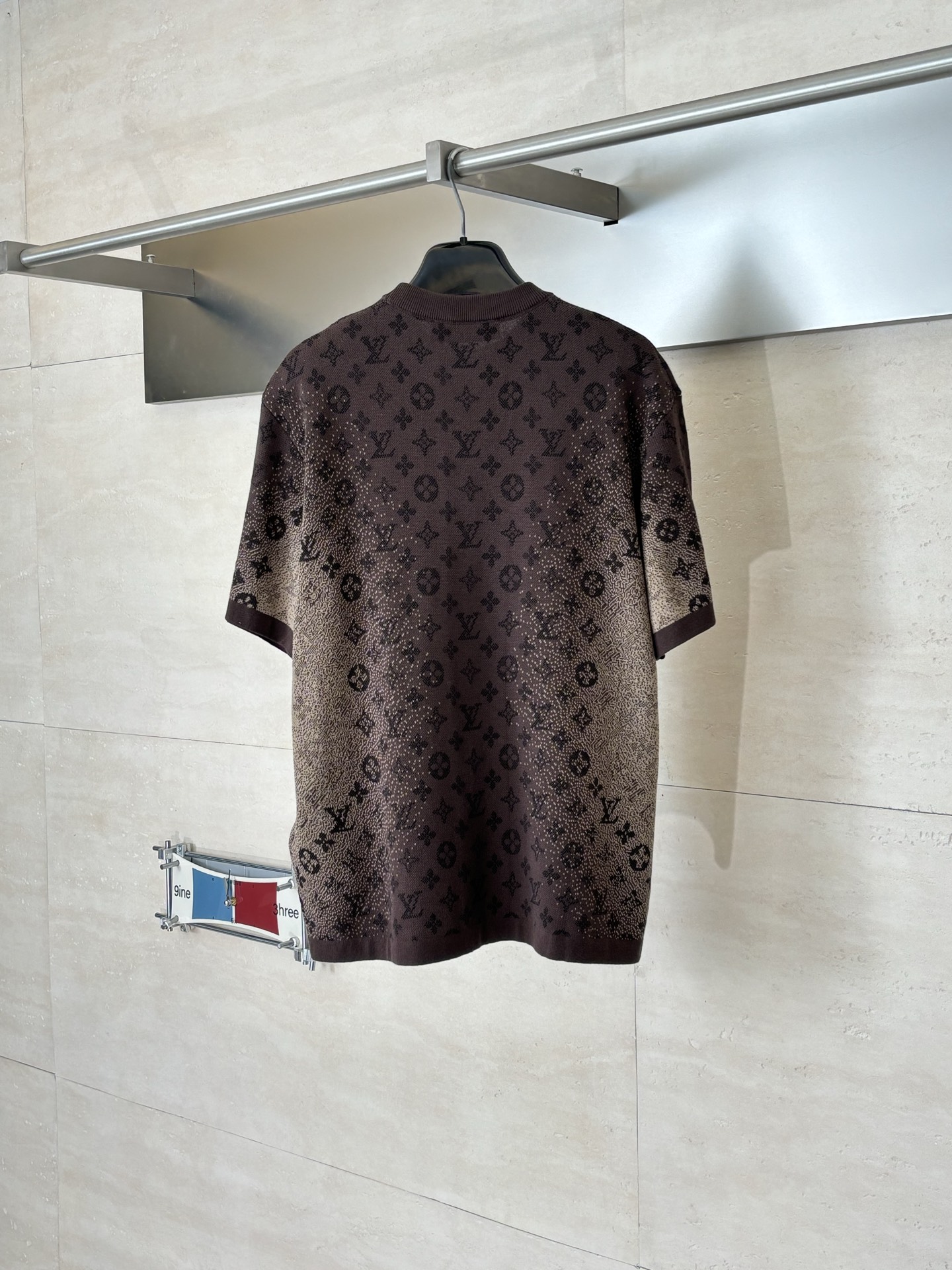 。1V/路易 SS26 渐变monogram提花圆领针织短袖T恤Size：S/M/L/XL