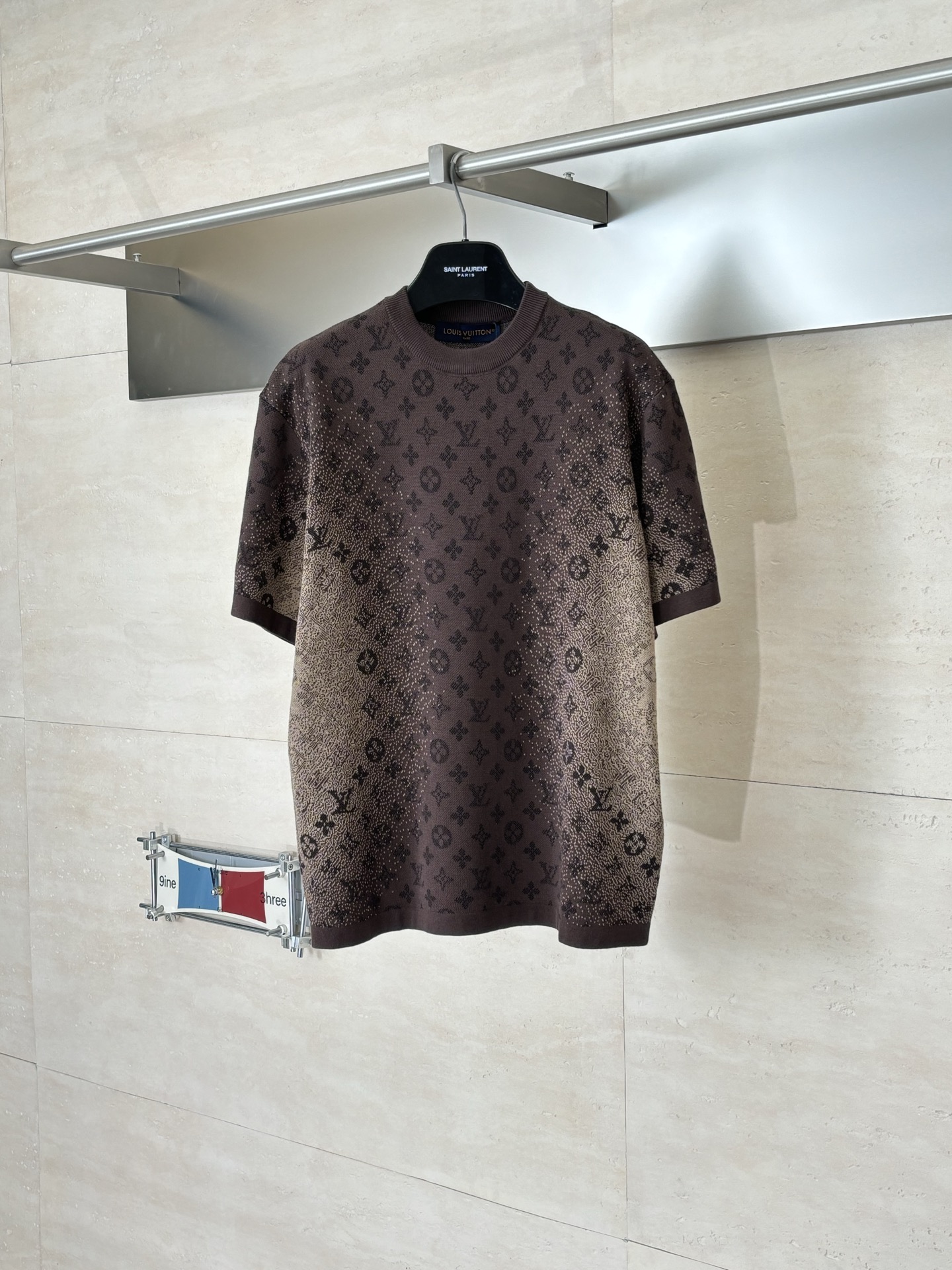 。1V/路易 SS26 渐变monogram提花圆领针织短袖T恤Size：S/M/L/XL