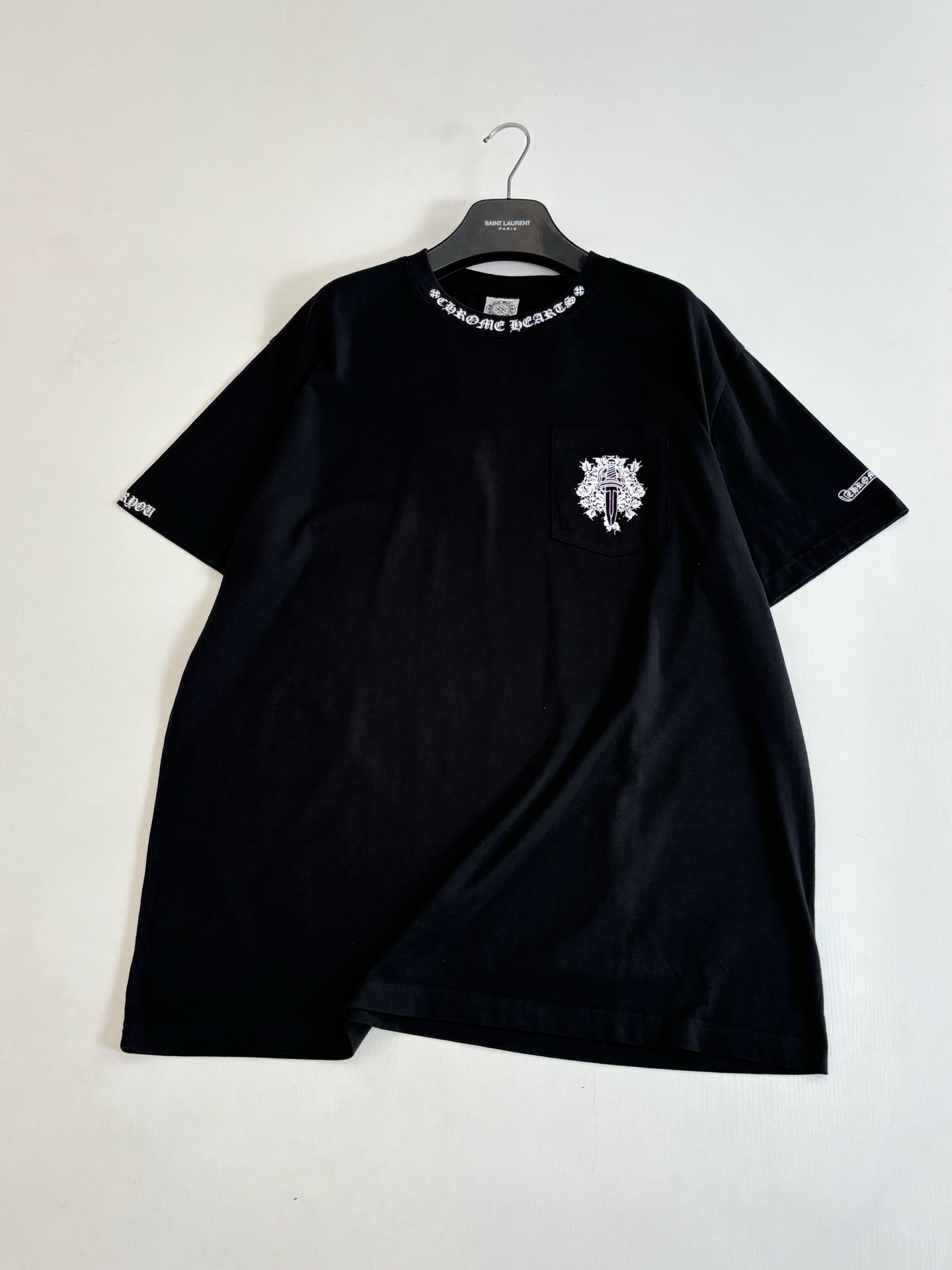 。Chrome Heart*/克罗心 Vintage十字架马蹄藤蔓宝剑短袖T恤面料采用26织220克全棉