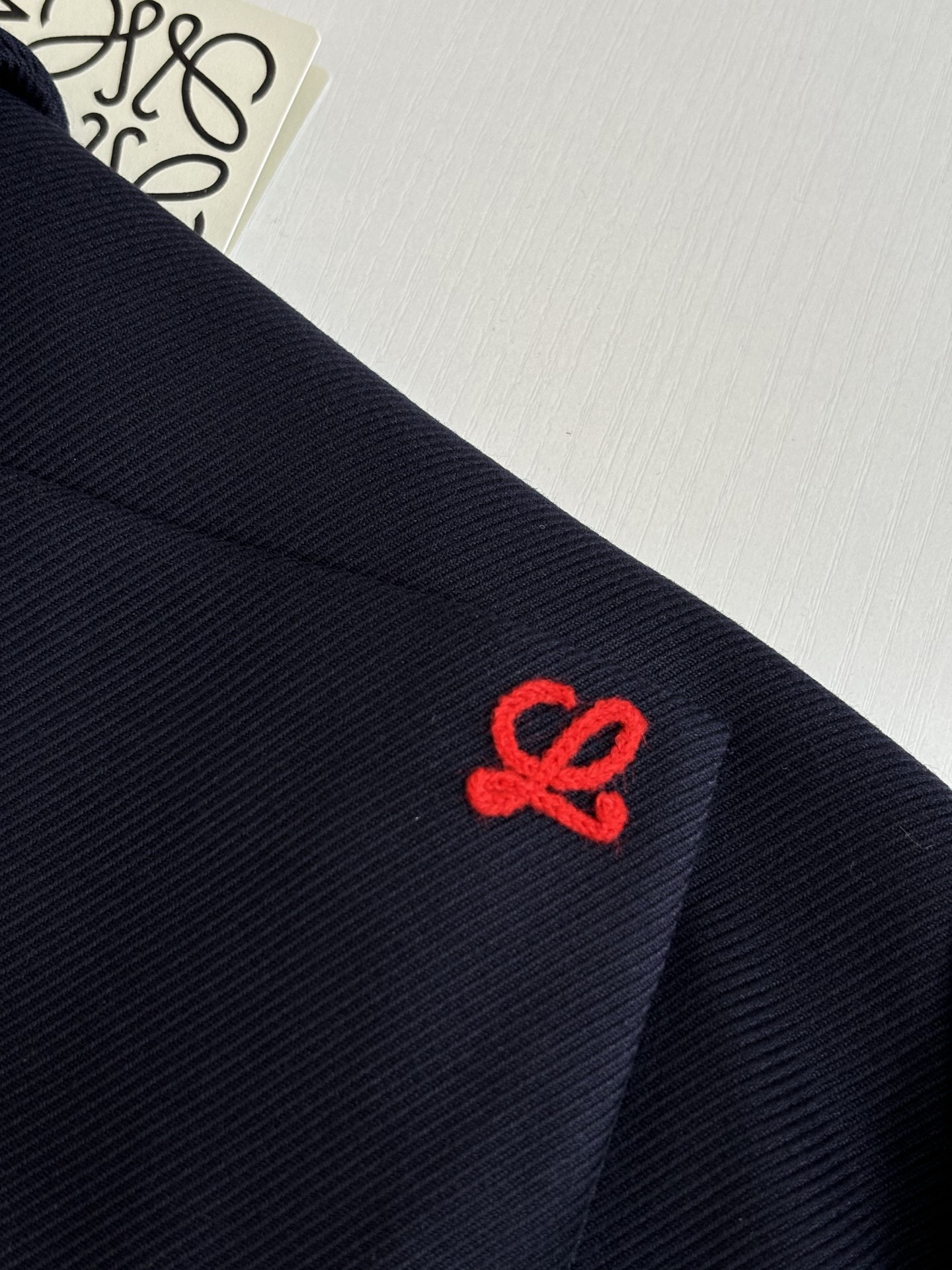 。Loew*/罗意威 SS26 早春新品西装领设计短款夹克外套Size：S/M/L/XL