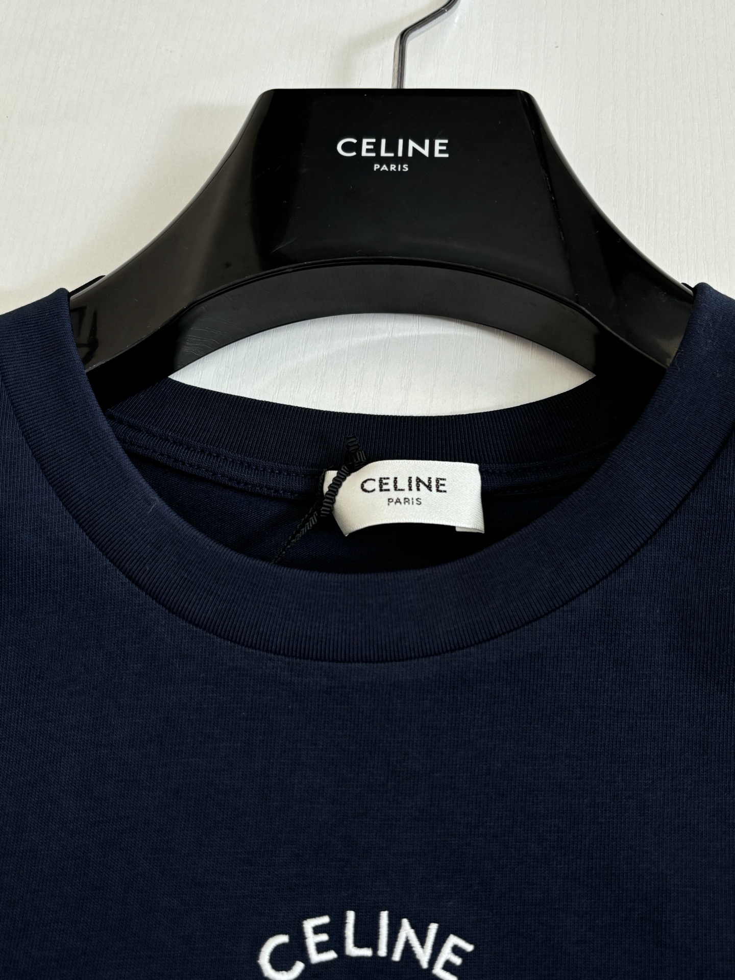 Celine Celin*/赛琳 SS26 凯旋门字母标识刺绣短袖T恤