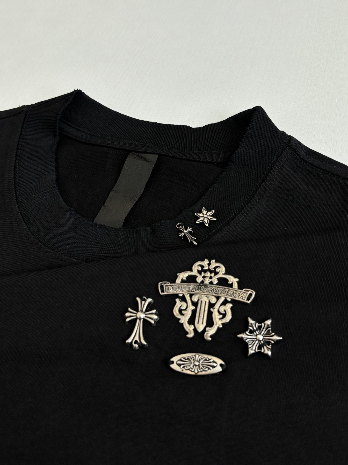 Chrome Hearts Chrome Heart*/克罗心 Ch银饰五金做旧破洞刺绣无袖背心