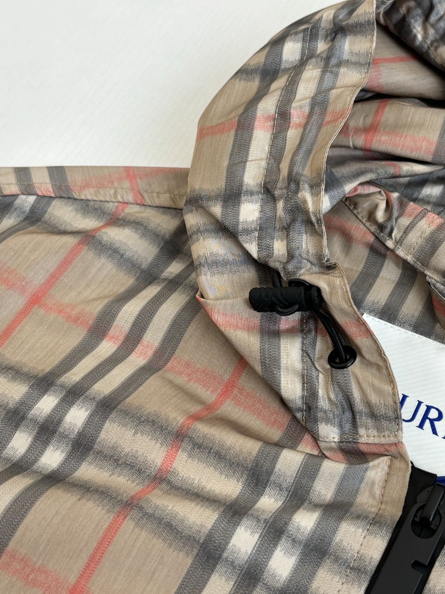 Burberry Burberr*/巴宝莉 渐变格纹连帽防风夹克外套