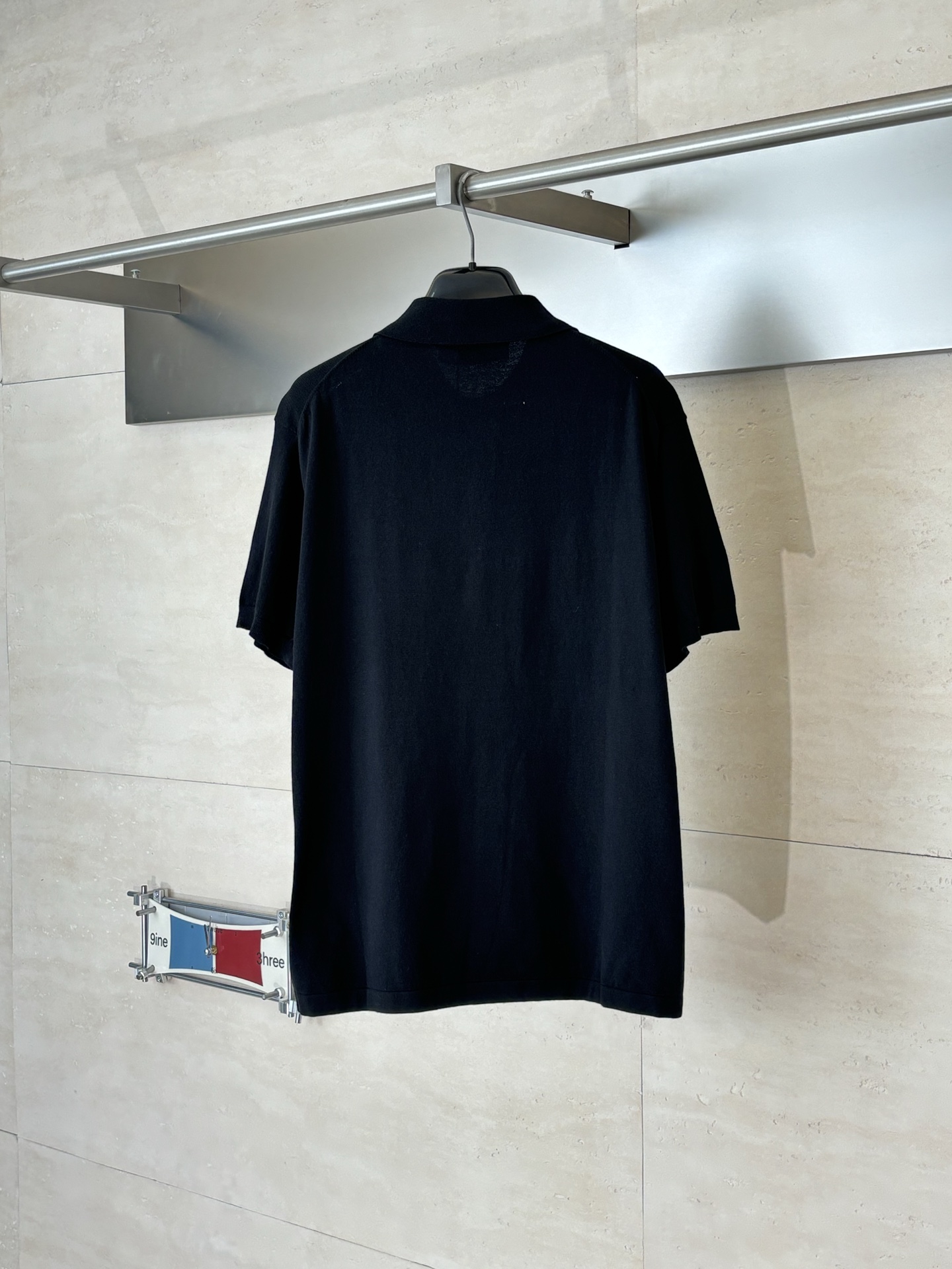 Louis Vuitton 1V/路易 SS26 春夏新款 徽标皮标刺绣三扣Polo领短袖