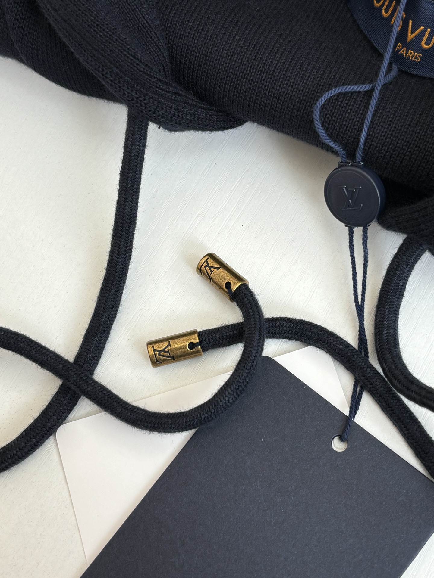 Louis Vuitton 1V/路易 SS26 标识皮标刺绣连帽拉链针织毛衣外套