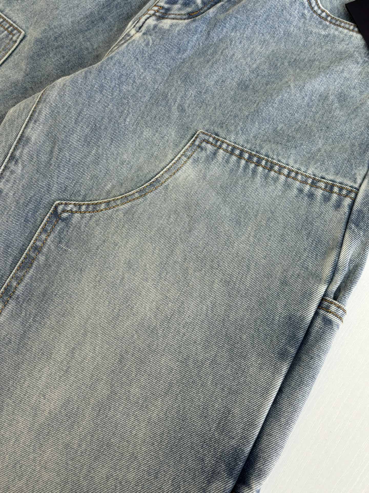 Louis Vuitton 1V/路易 做旧明线贴片工装阔腿牛仔裤