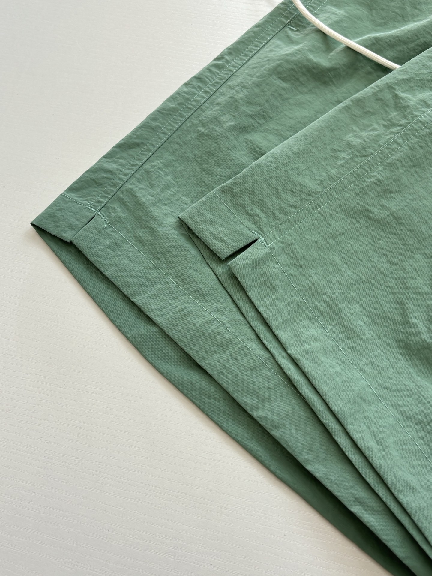Hermès Hreme*/爱马仕 同色系小标刺绣沙滩速干短裤