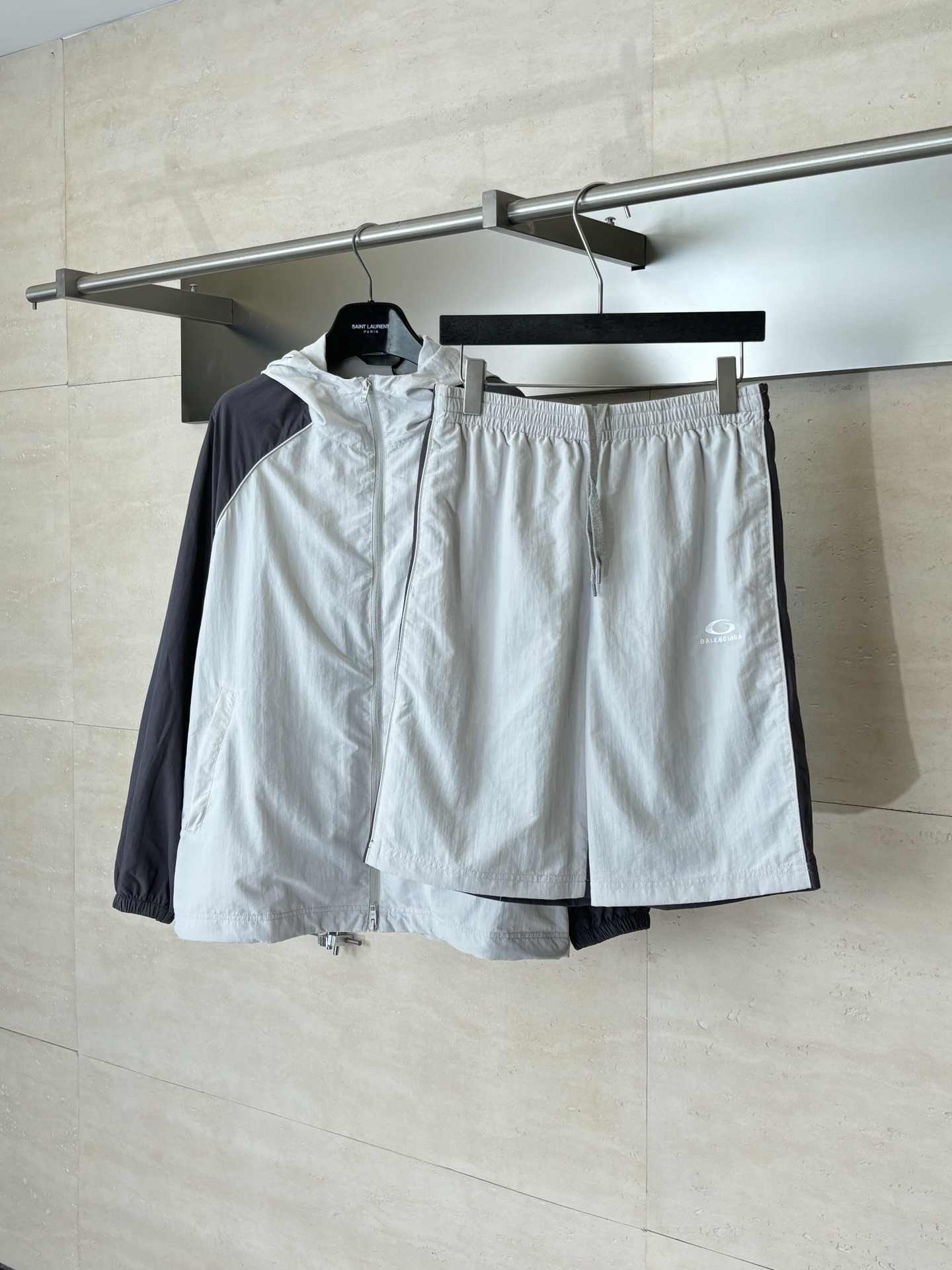 Balenciaga Balancing*/巴黎 26SS 拼色圆环刺绣休闲短裤