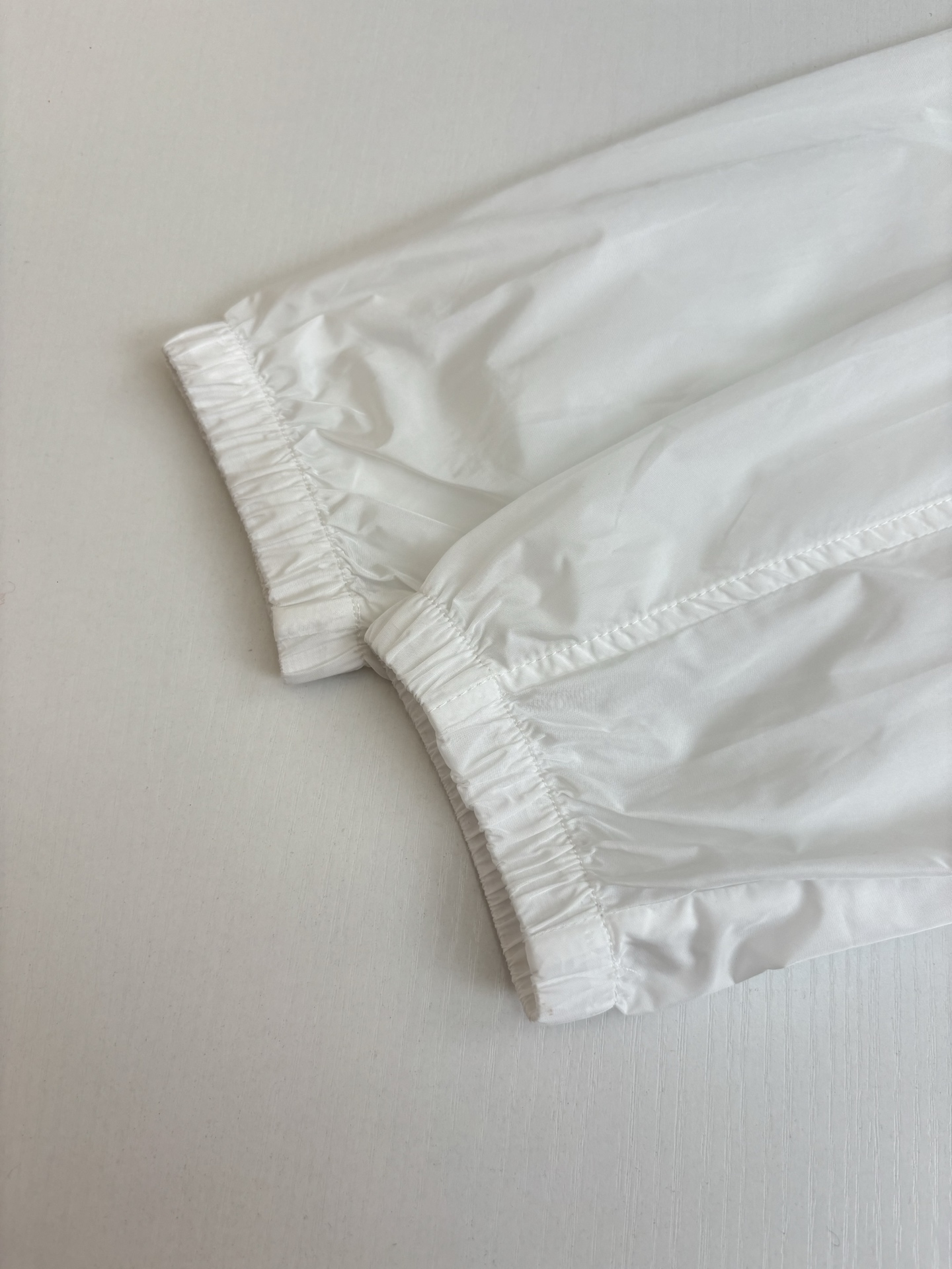 Burberry Burberr*/巴宝莉 格纹饰带尼龙连帽防晒服外套