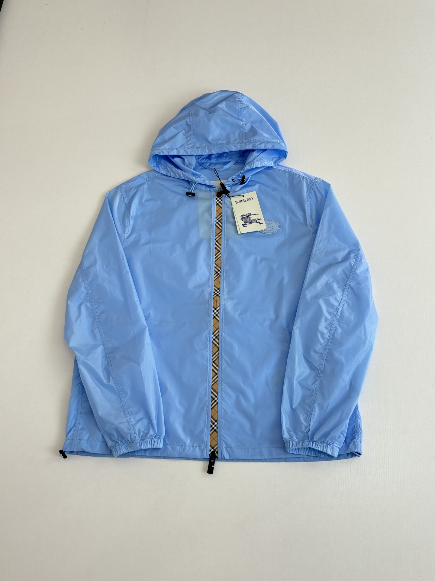 Burberry Burberr*/巴宝莉 格纹饰带尼龙连帽防晒服外套