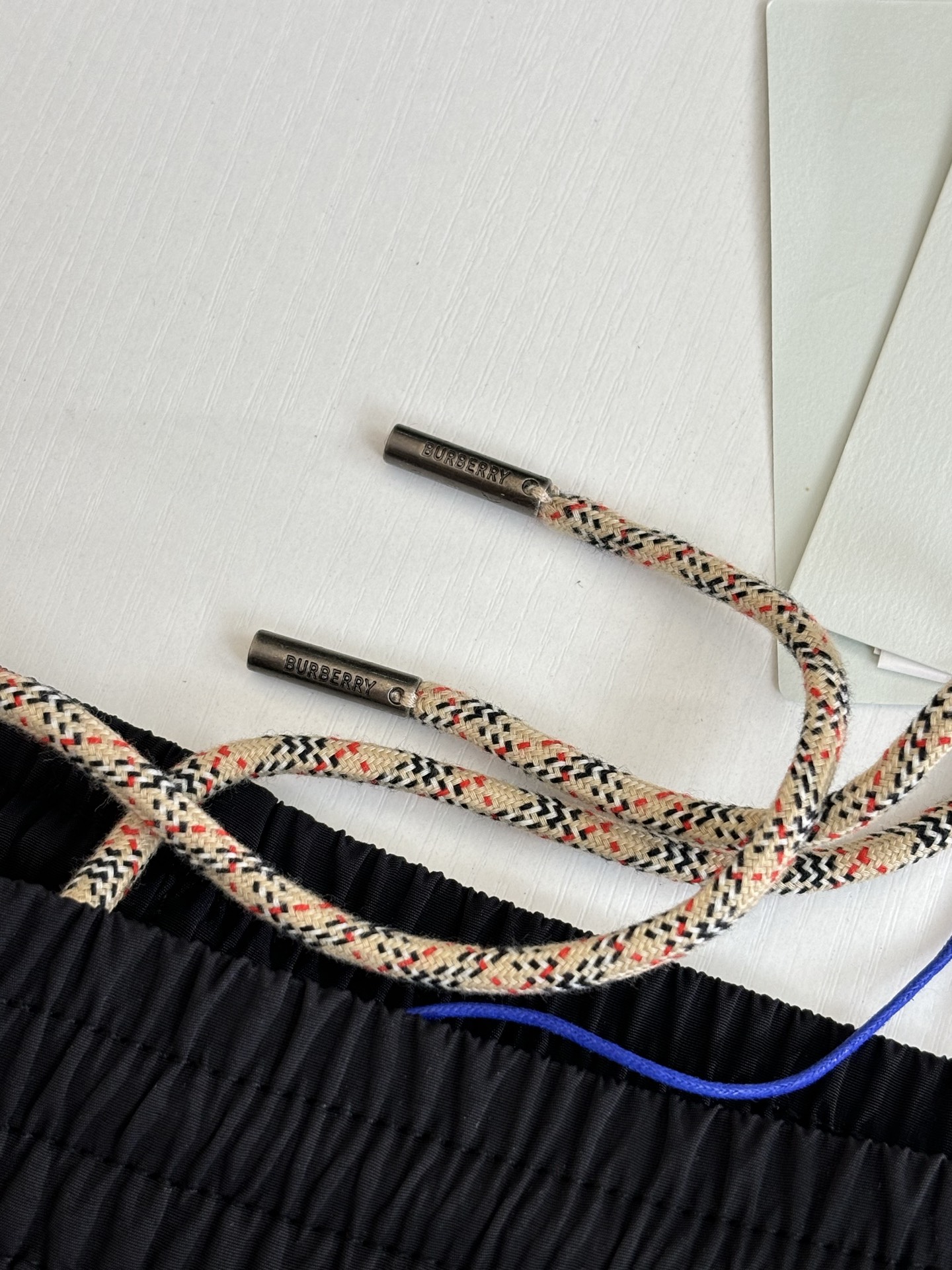 Burberry Burberr*/巴宝莉 尼龙侧边格纹抽绳沙滩休闲短裤