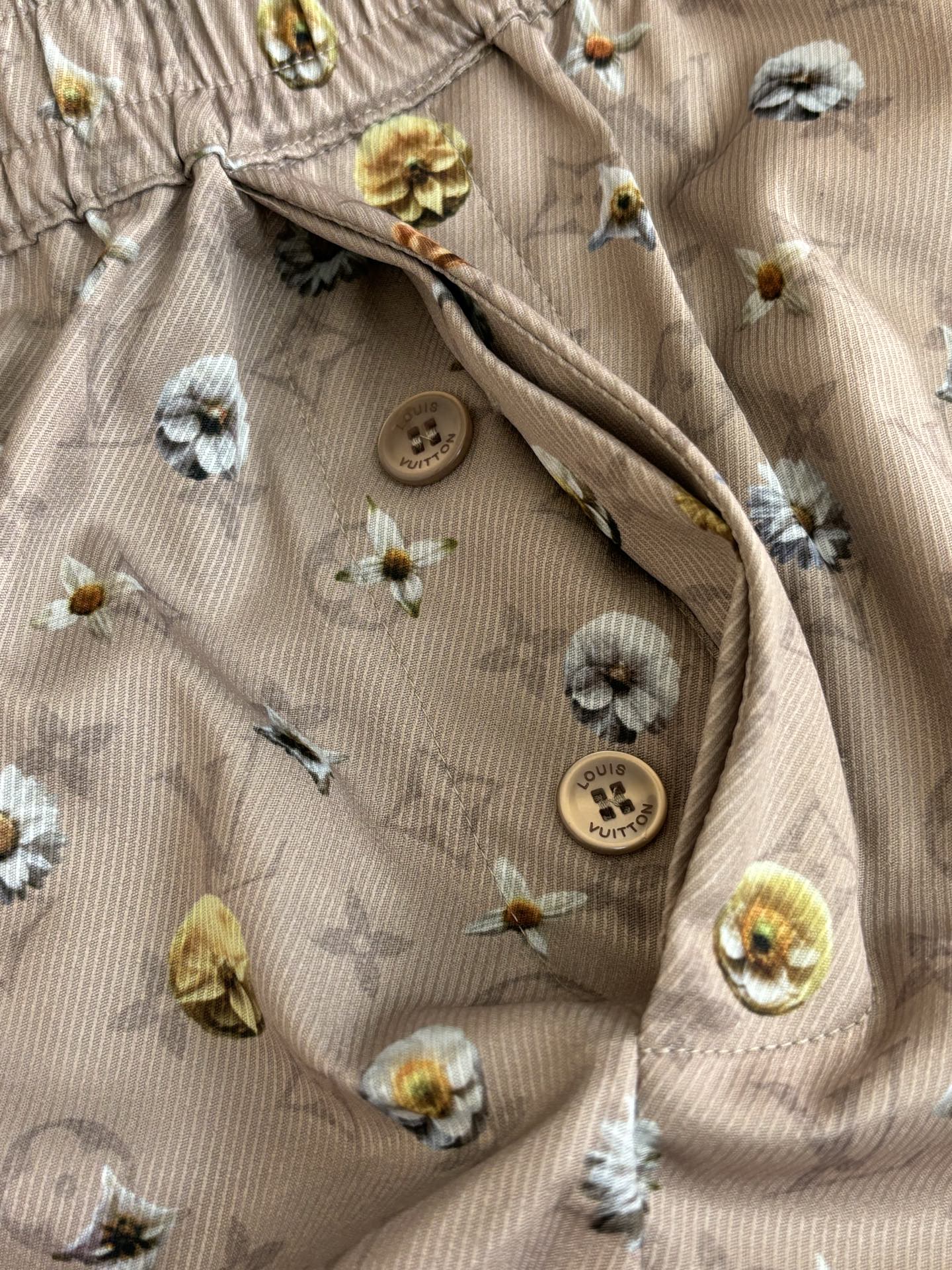 Louis Vuitton 1V/路易 SS26 夏季系列Monogram雏菊印花套装短裤