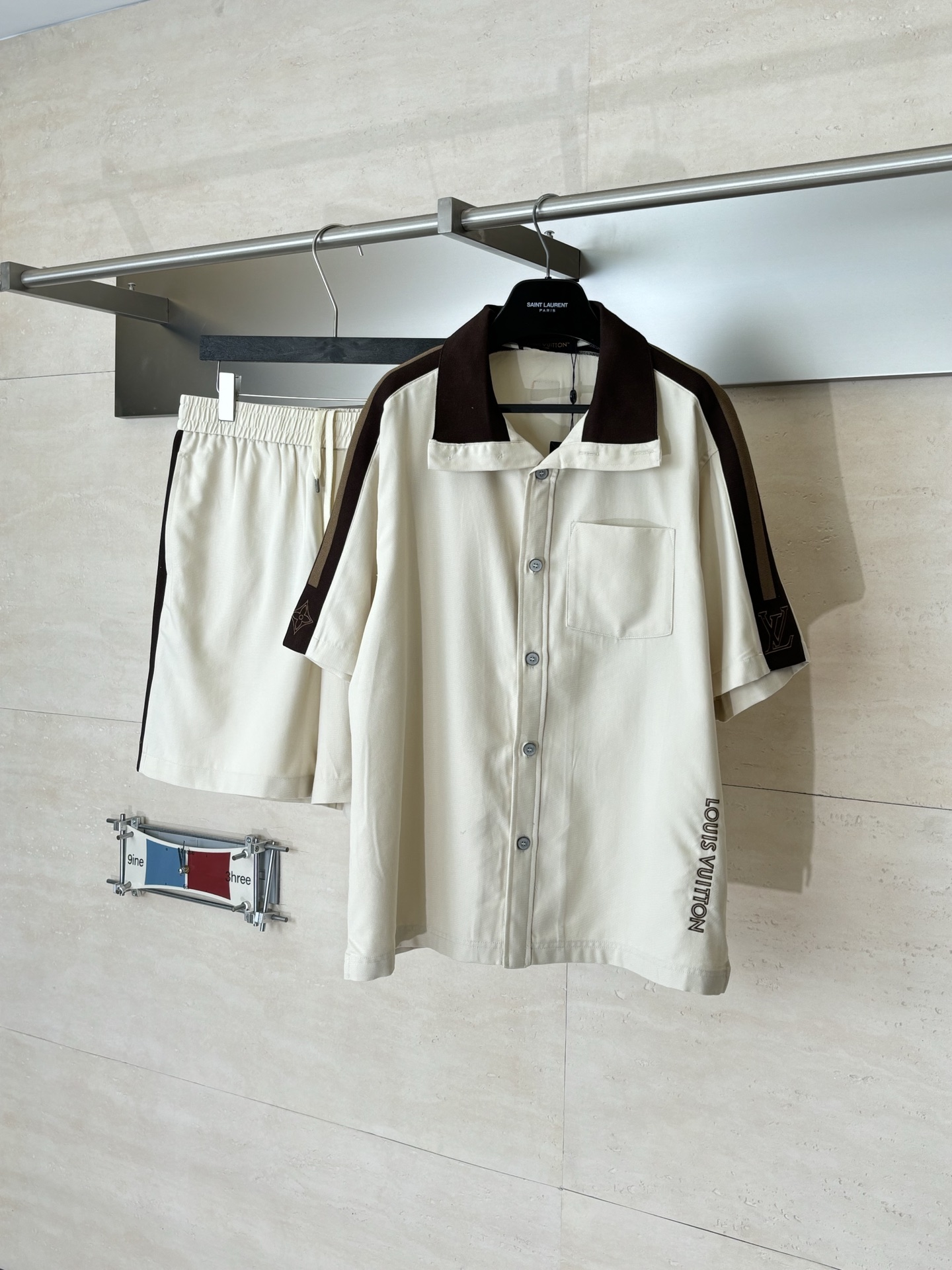 Louis Vuitton 1V/路易 SS26 夏季新款撞色织带标识短袖衬衫