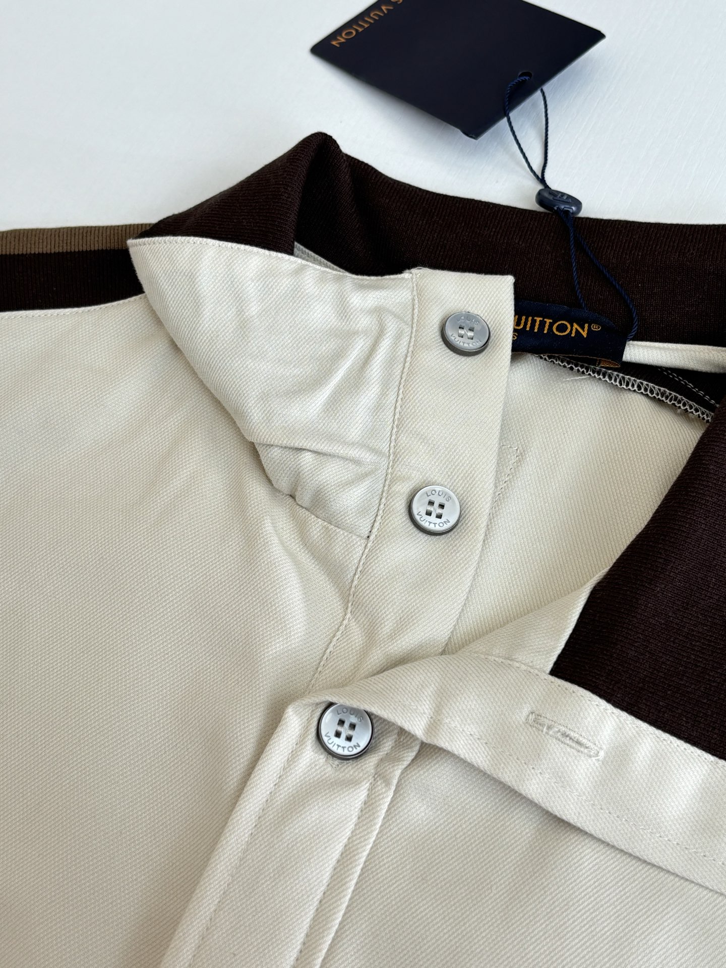 Louis Vuitton 1V/路易 SS26 夏季新款撞色织带标识短袖衬衫