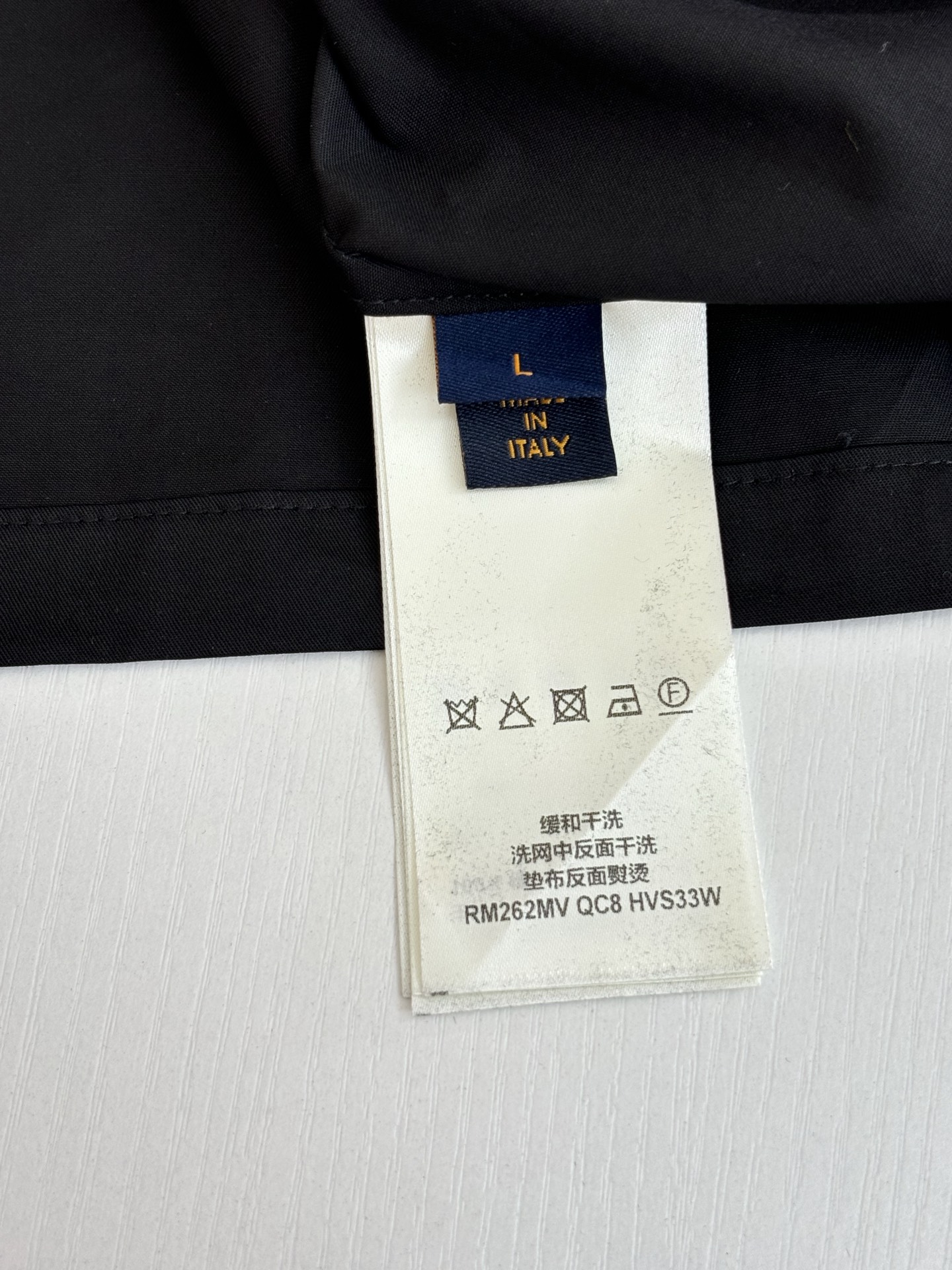 Louis Vuitton 1V/路易 Monogram压花口袋翻领短袖衬衫