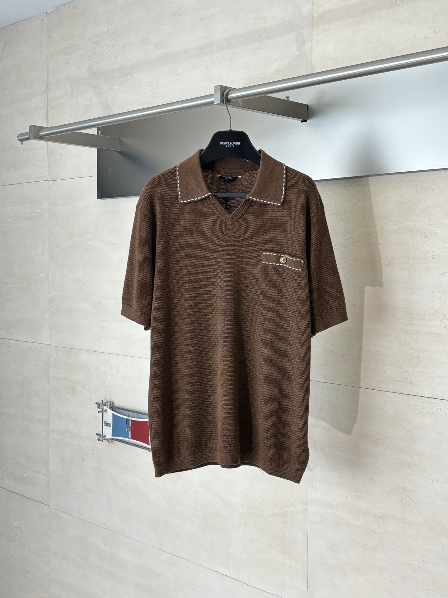 Versace Versac*/范思哲 SS26 V领针织短袖Polo衫