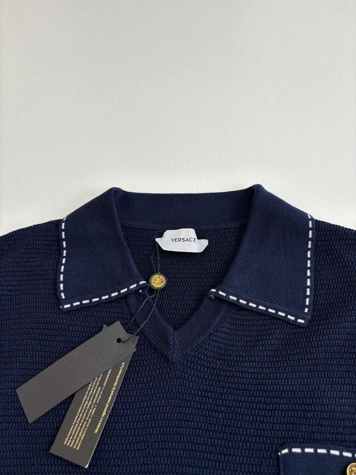 Versace Versac*/范思哲 SS26 V领针织短袖Polo衫