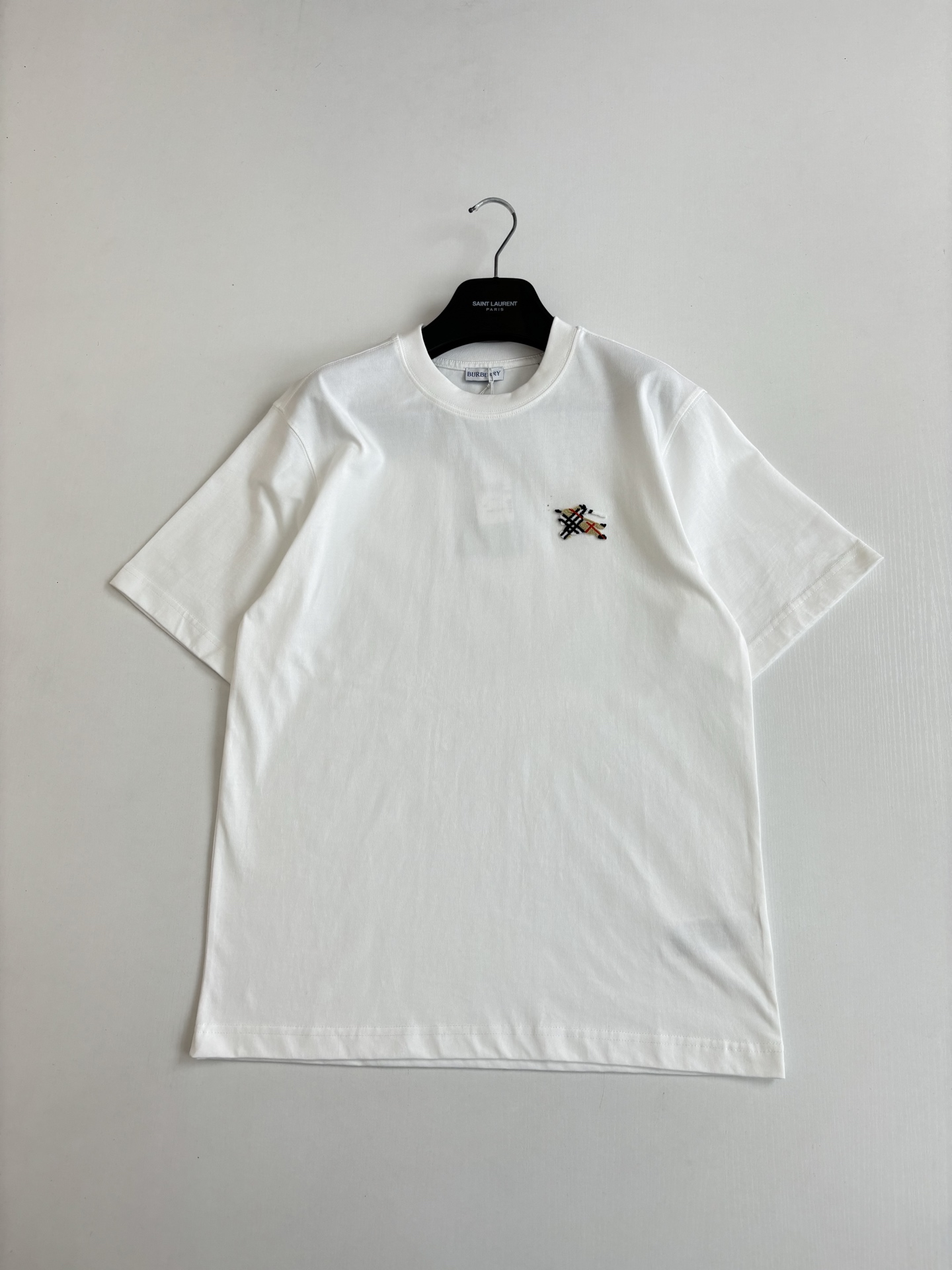 Burberry Burberr*/巴宝莉 胸口战马刺绣圆领短袖T恤
