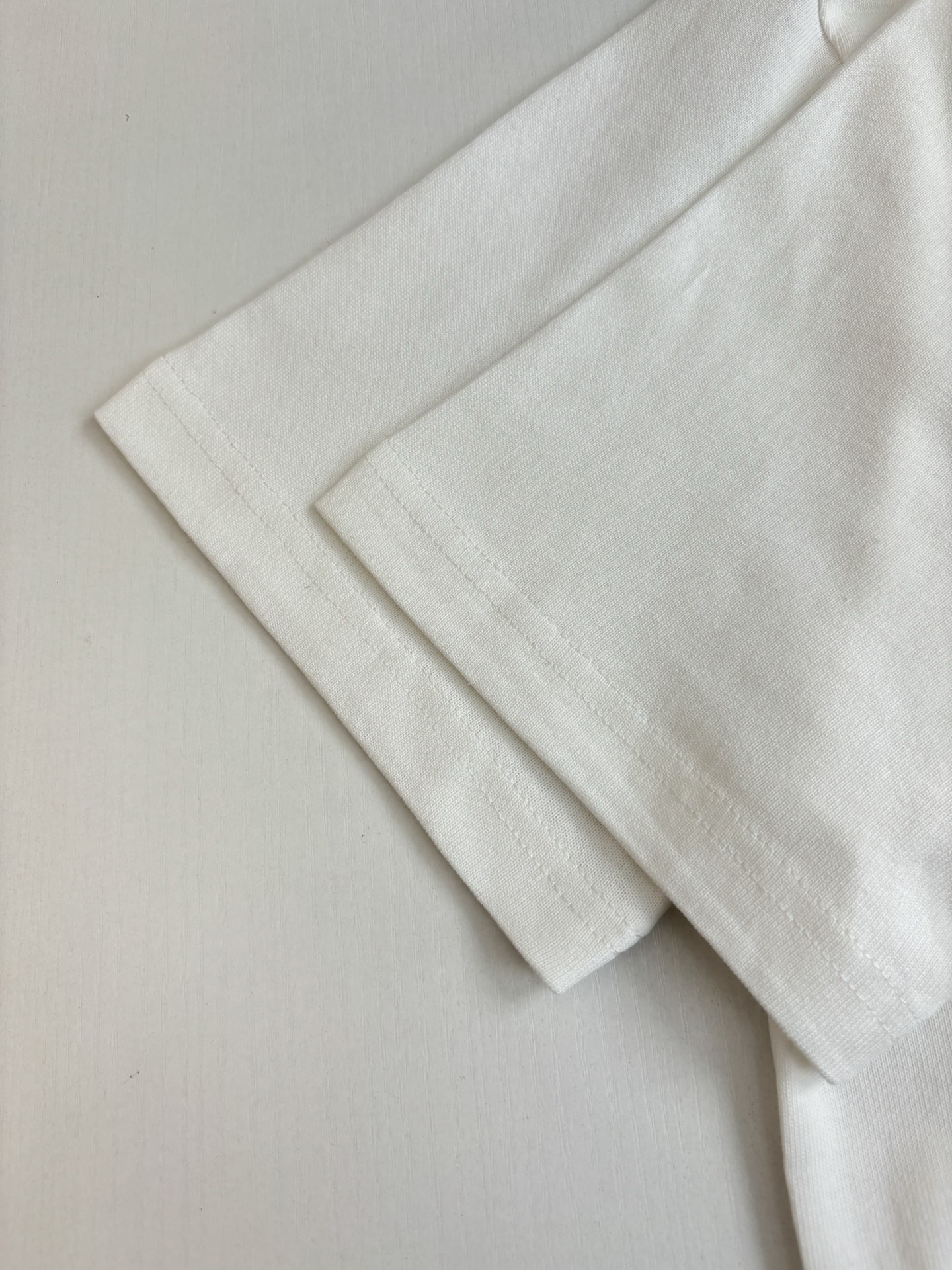 Louis Vuitton 1V/路易 FW26 Monogram素描刺绣短袖T恤