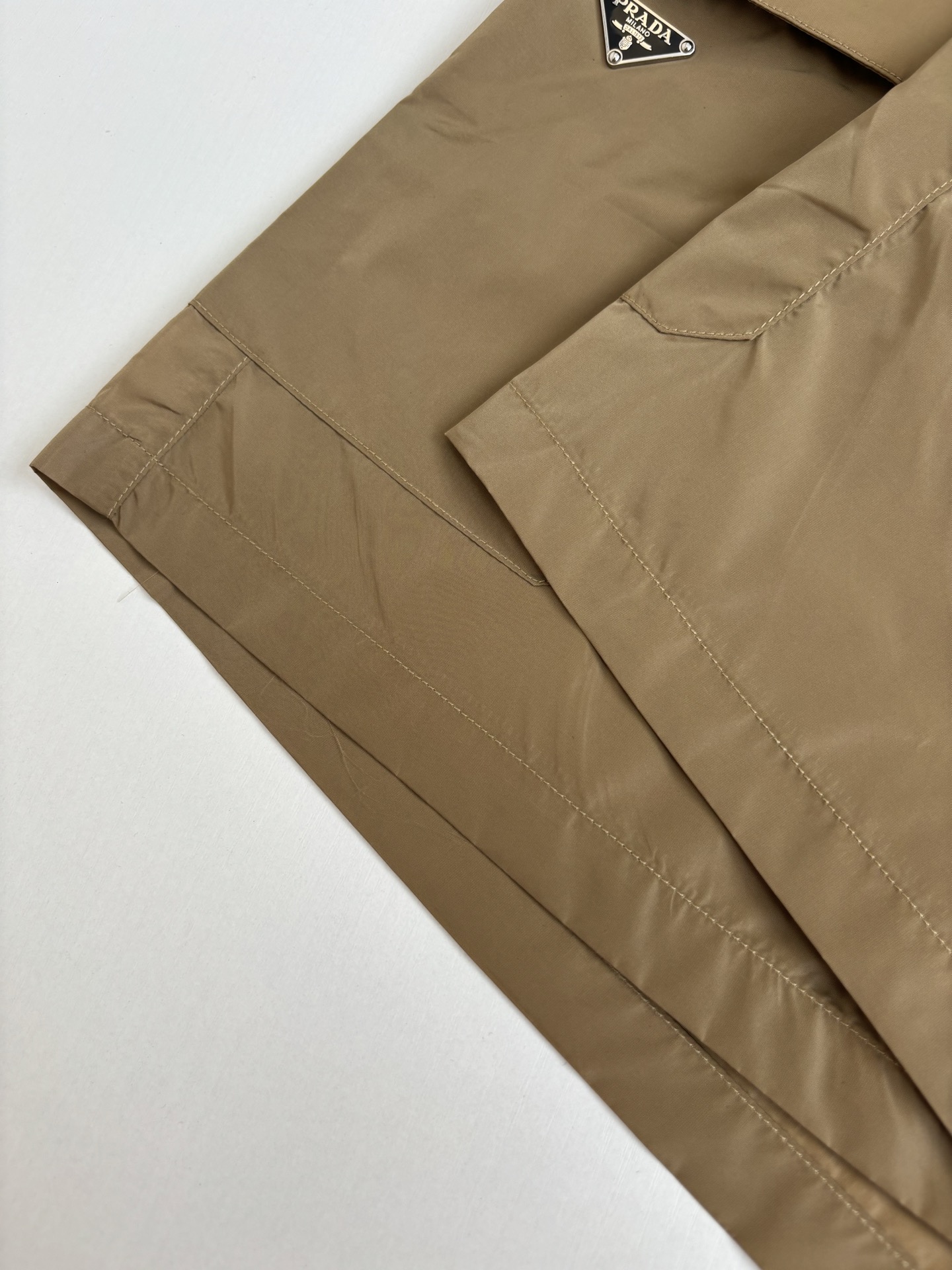 Prada Prad*/普拉达 三角标工装尼龙短裤