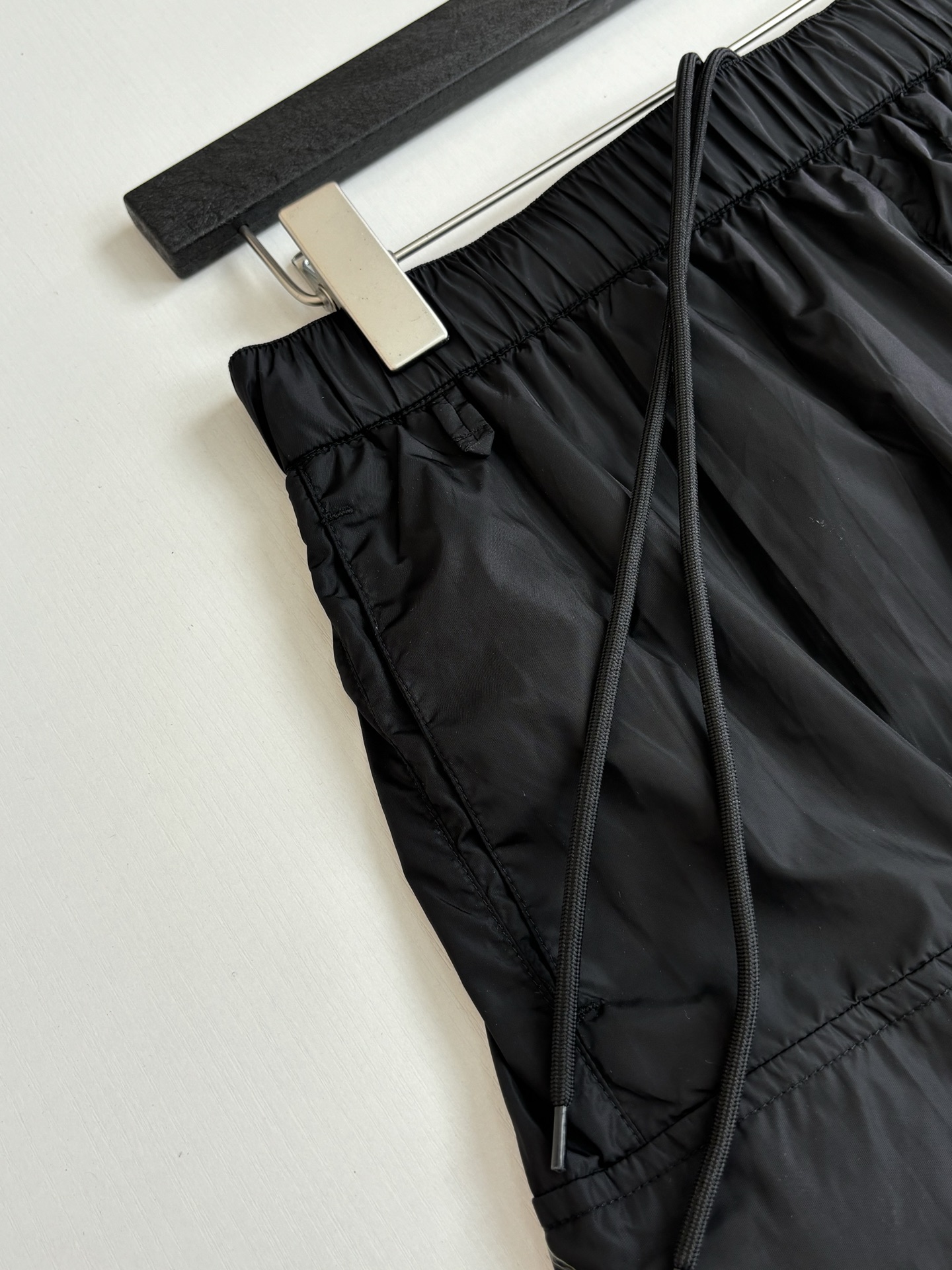 Prada Prad*/普拉达 三角标工装尼龙短裤