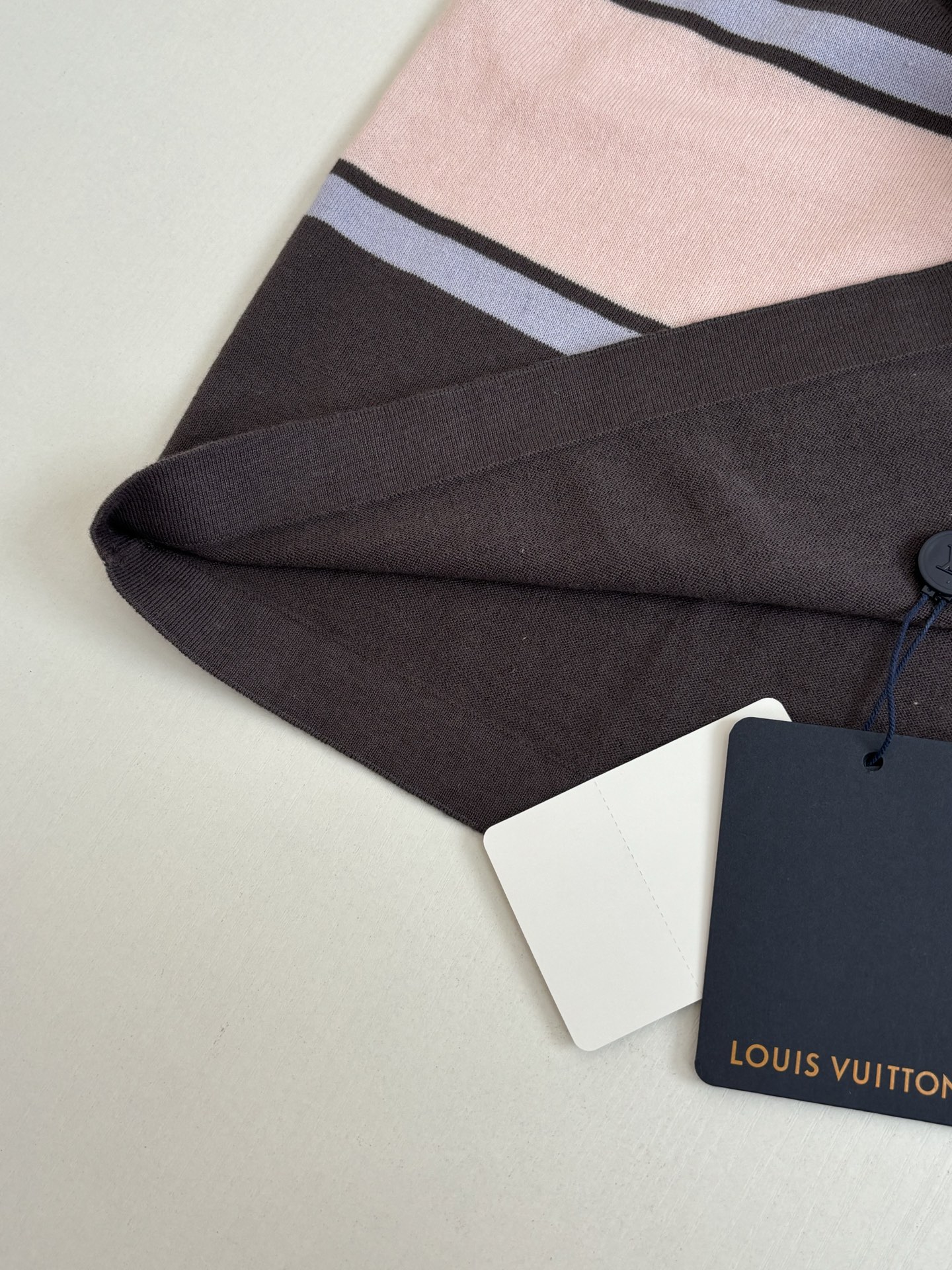 Louis Vuitton 1V/路易 SS26 拼色条纹字母小标识刺绣针织短袖T恤