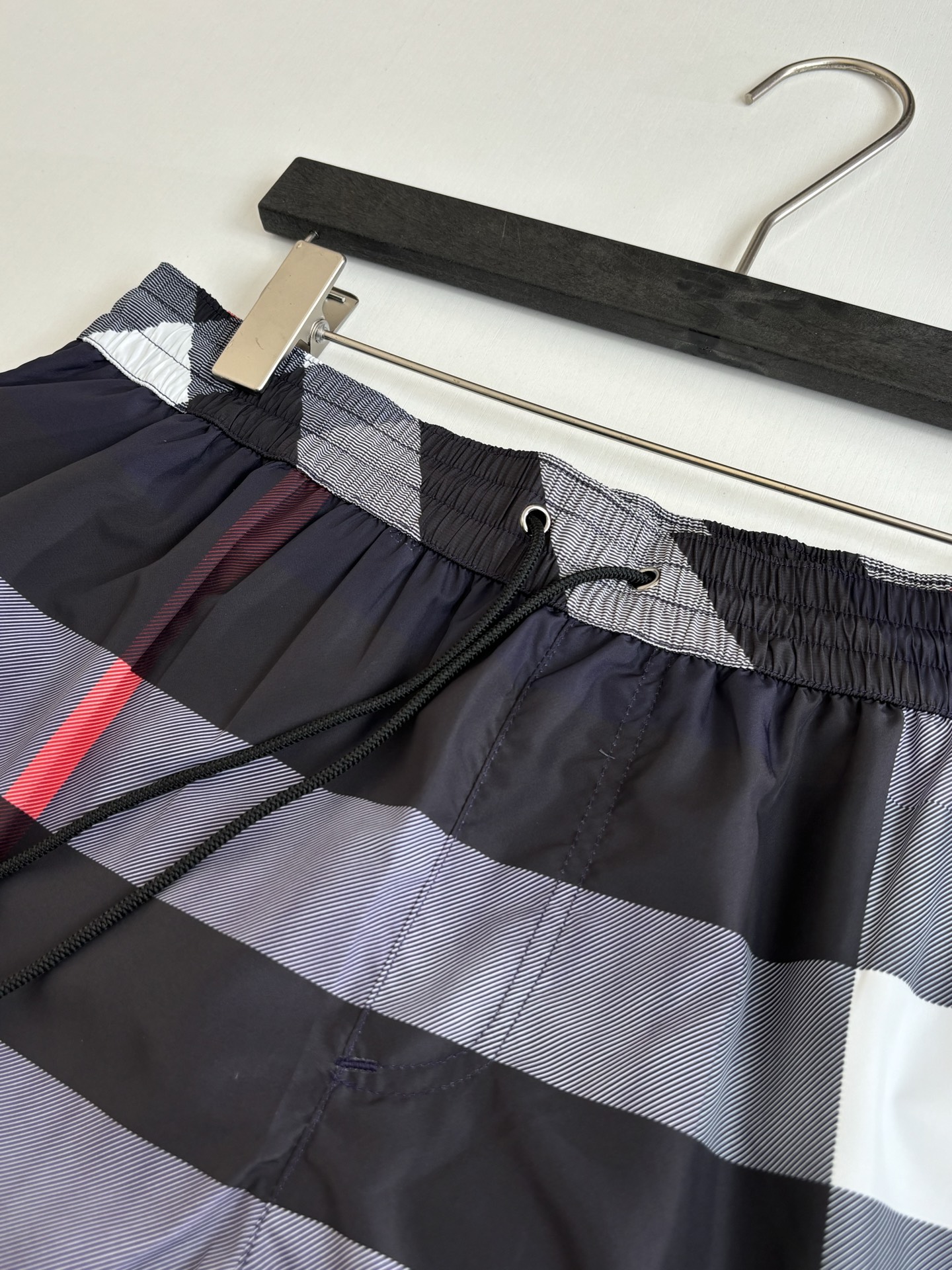 Burberry Burberry*/巴宝莉 25SS春夏新款 格纹短裤