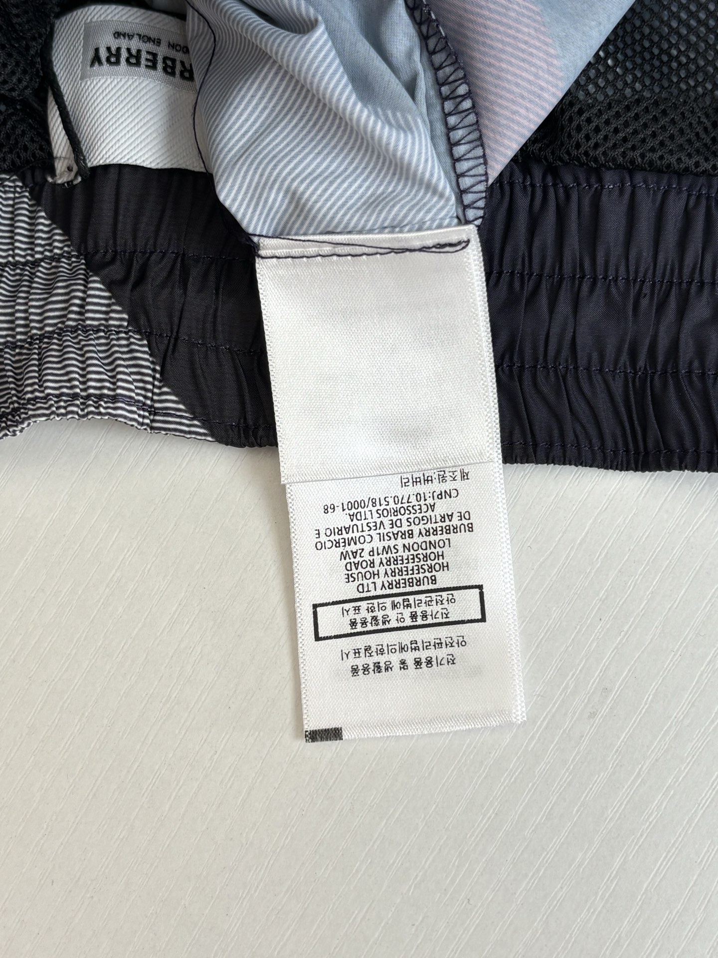 Burberry Burberry*/巴宝莉 25SS春夏新款 格纹短裤