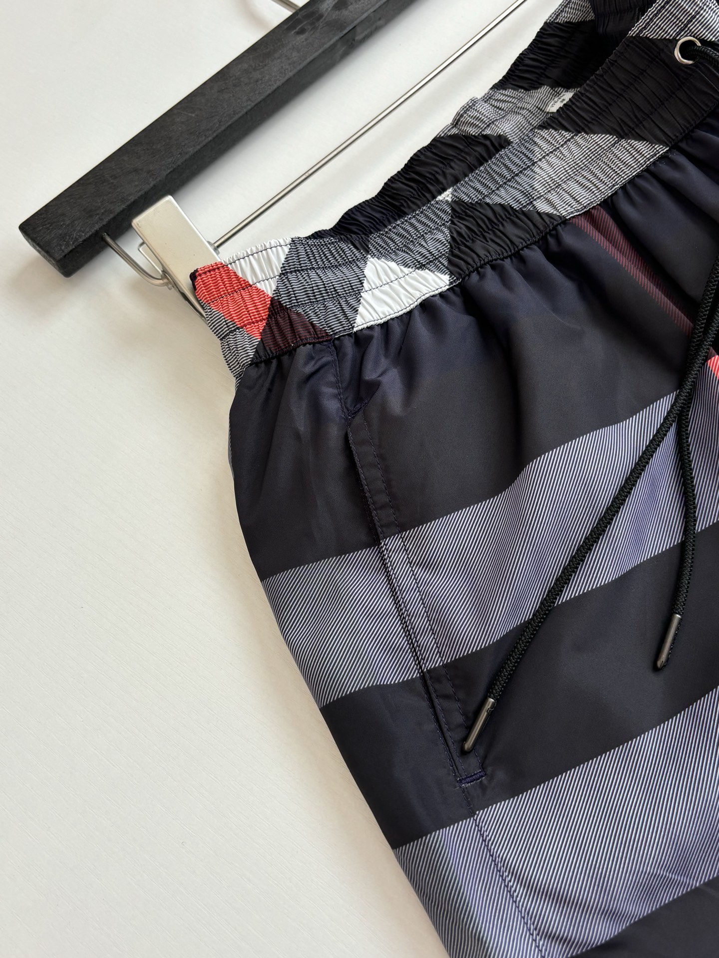 Burberry Burberry*/巴宝莉 25SS春夏新款 格纹短裤
