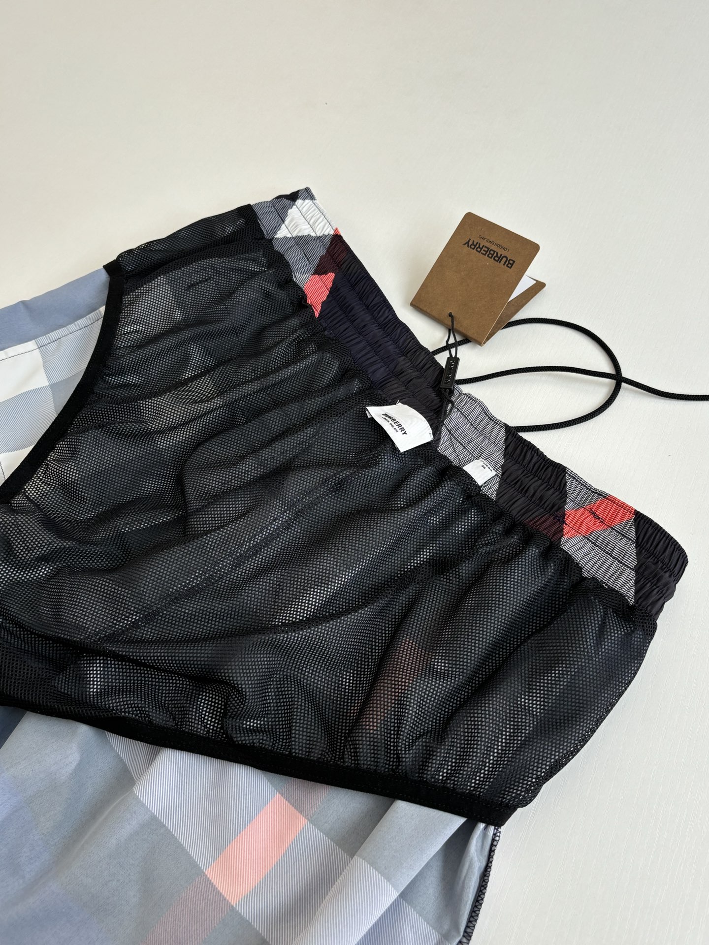 Burberry Burberry*/巴宝莉 25SS春夏新款 格纹短裤