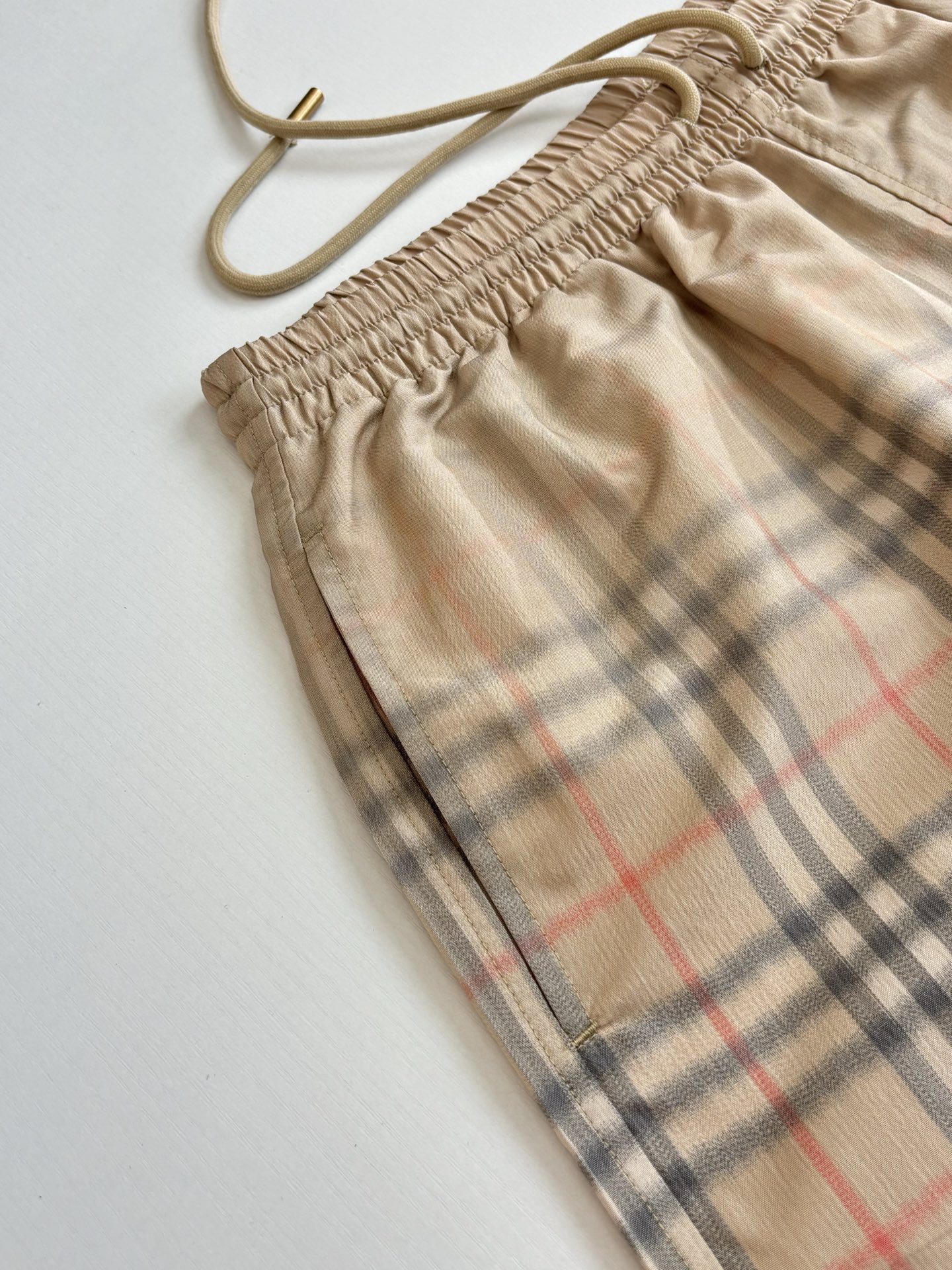 Burberry Burberr*/巴宝莉 Vintage 格纹沙滩短裤