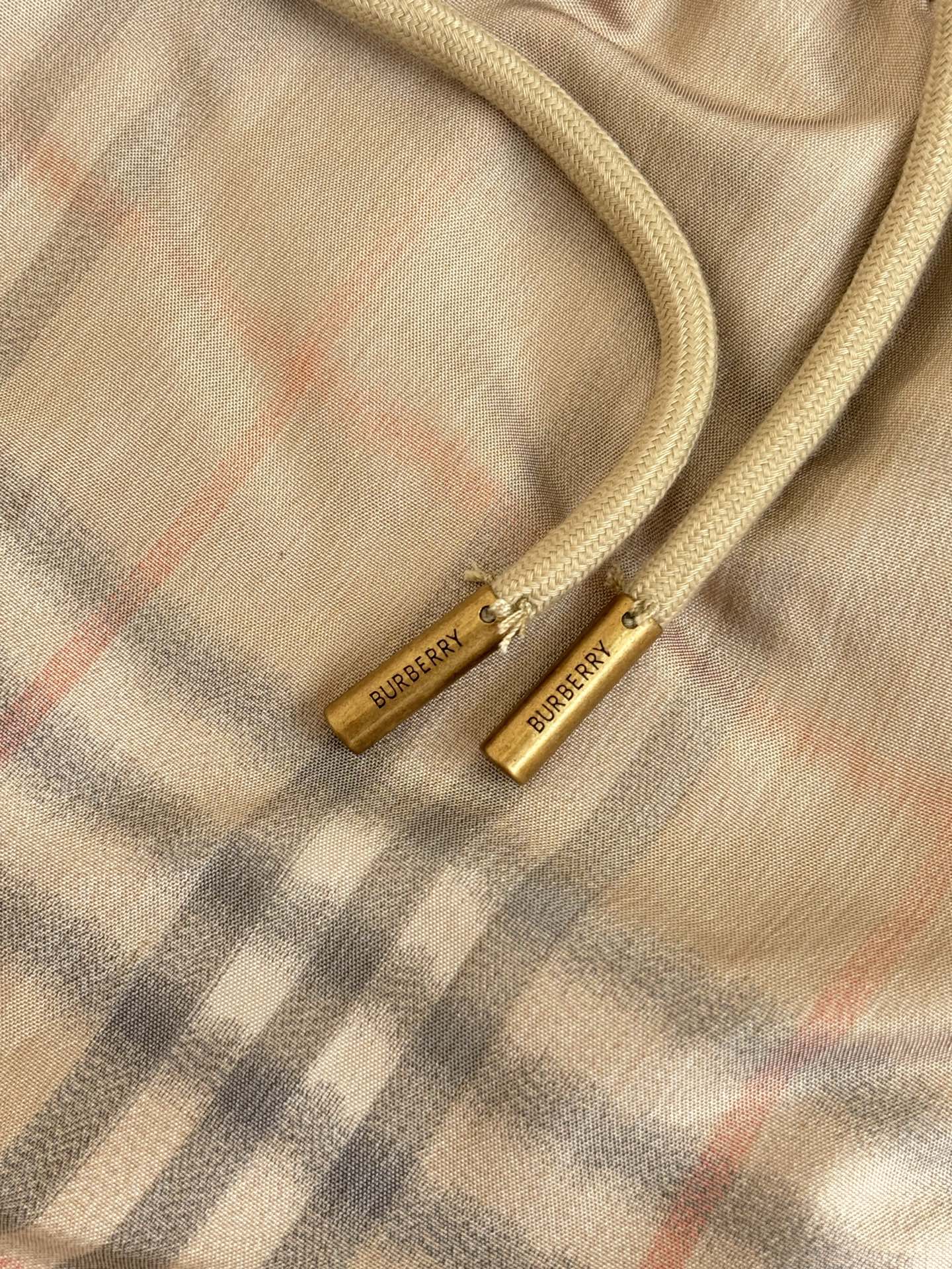 Burberry Burberr*/巴宝莉 Vintage 格纹沙滩短裤