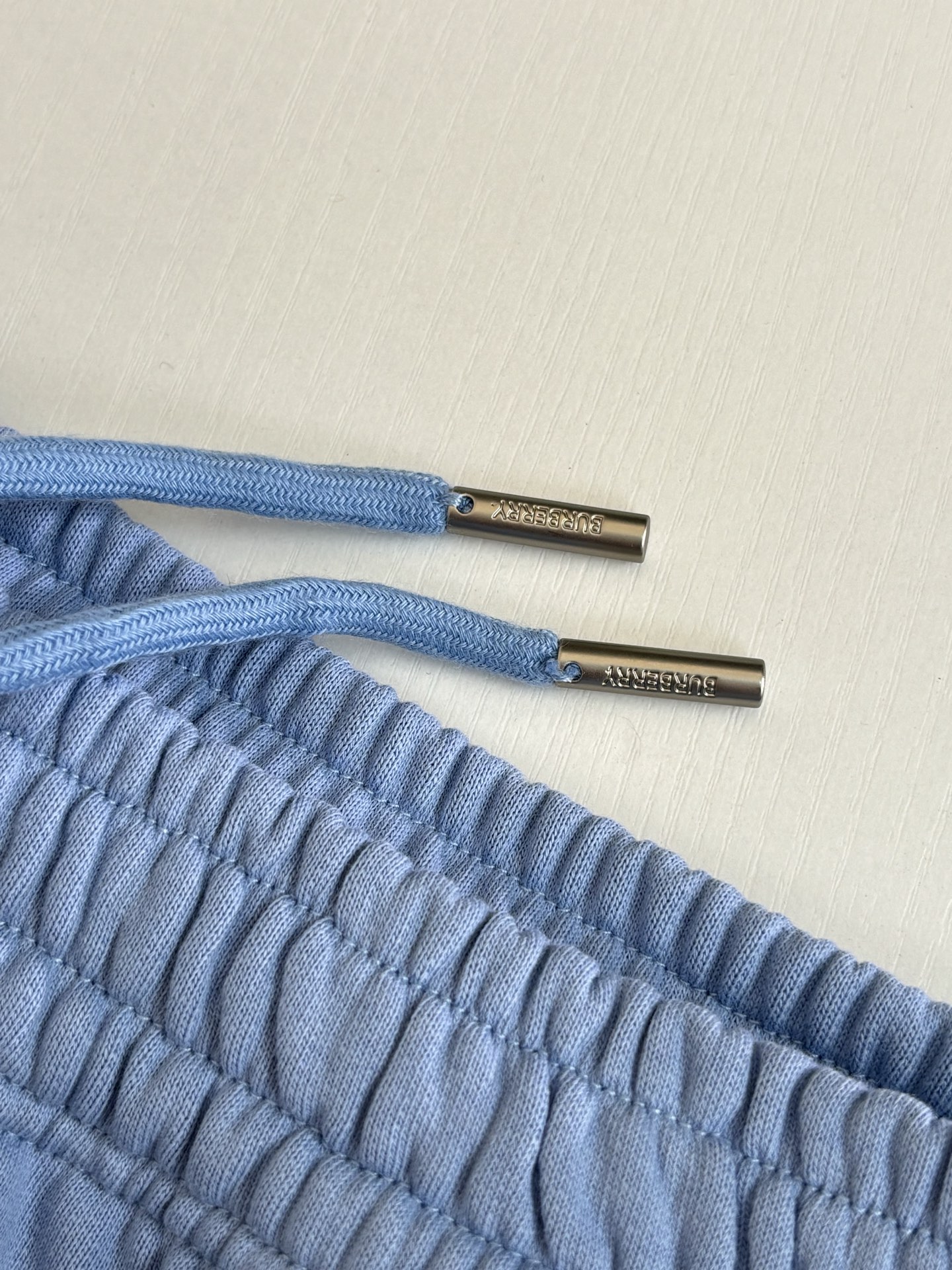Burberry Burberr*/巴宝莉 马术骑士刺绣运动短裤