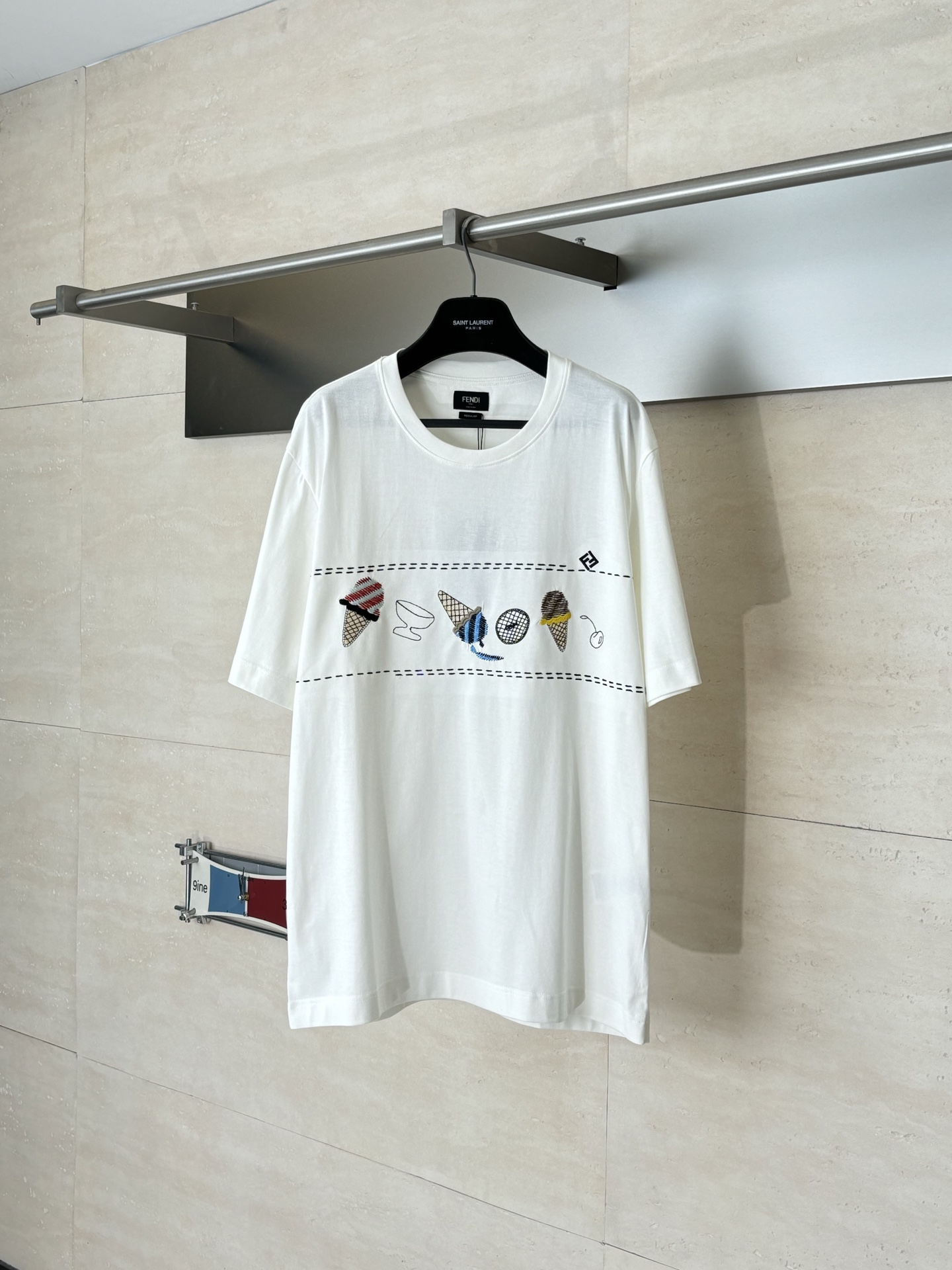 Fendi Fend*/芬迪 SS26 趣味冰淇淋刺绣短袖T恤