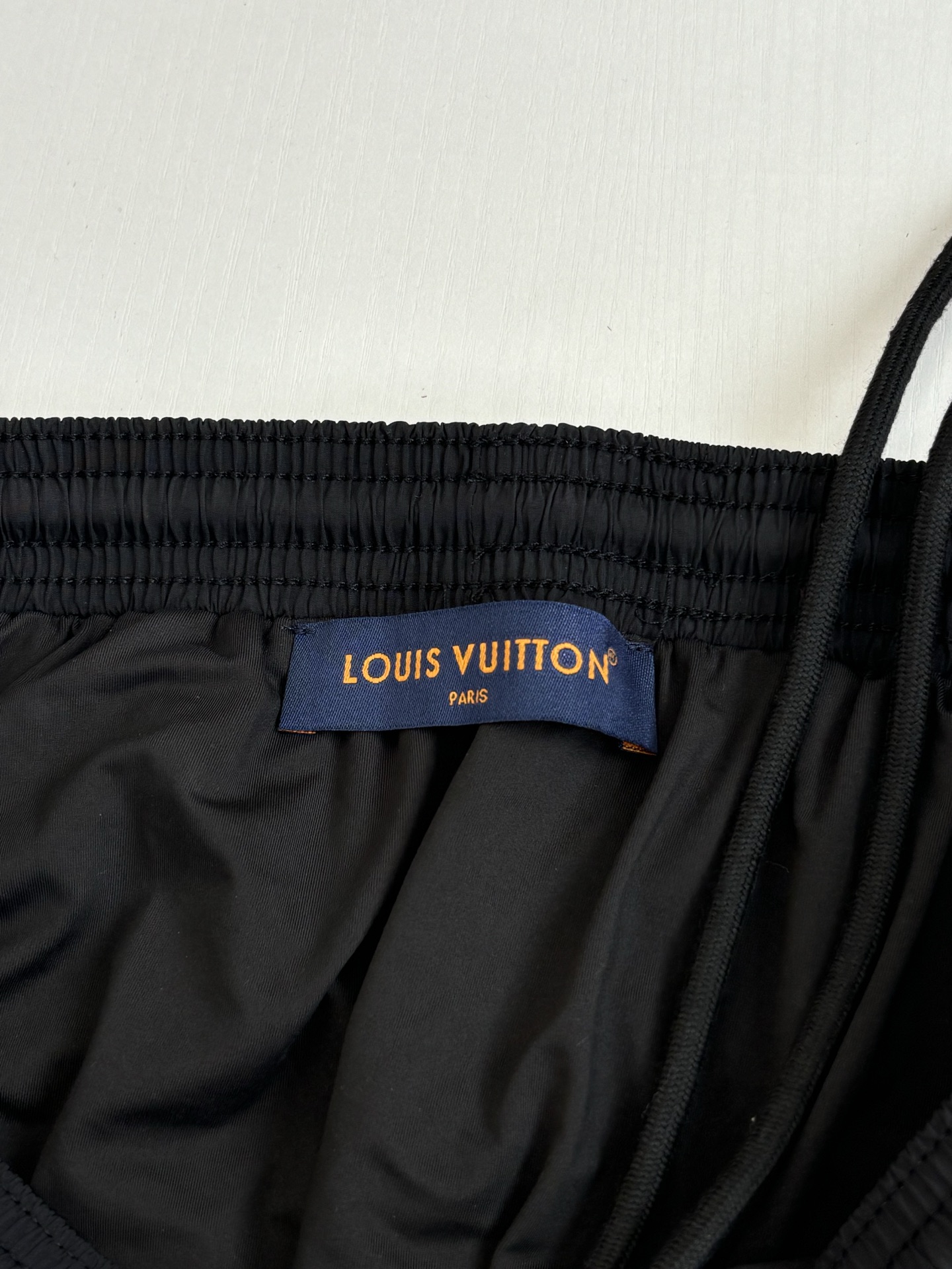 Louis Vuitton 1V/路易 渐变monogram老花满印刺绣沙滩短裤