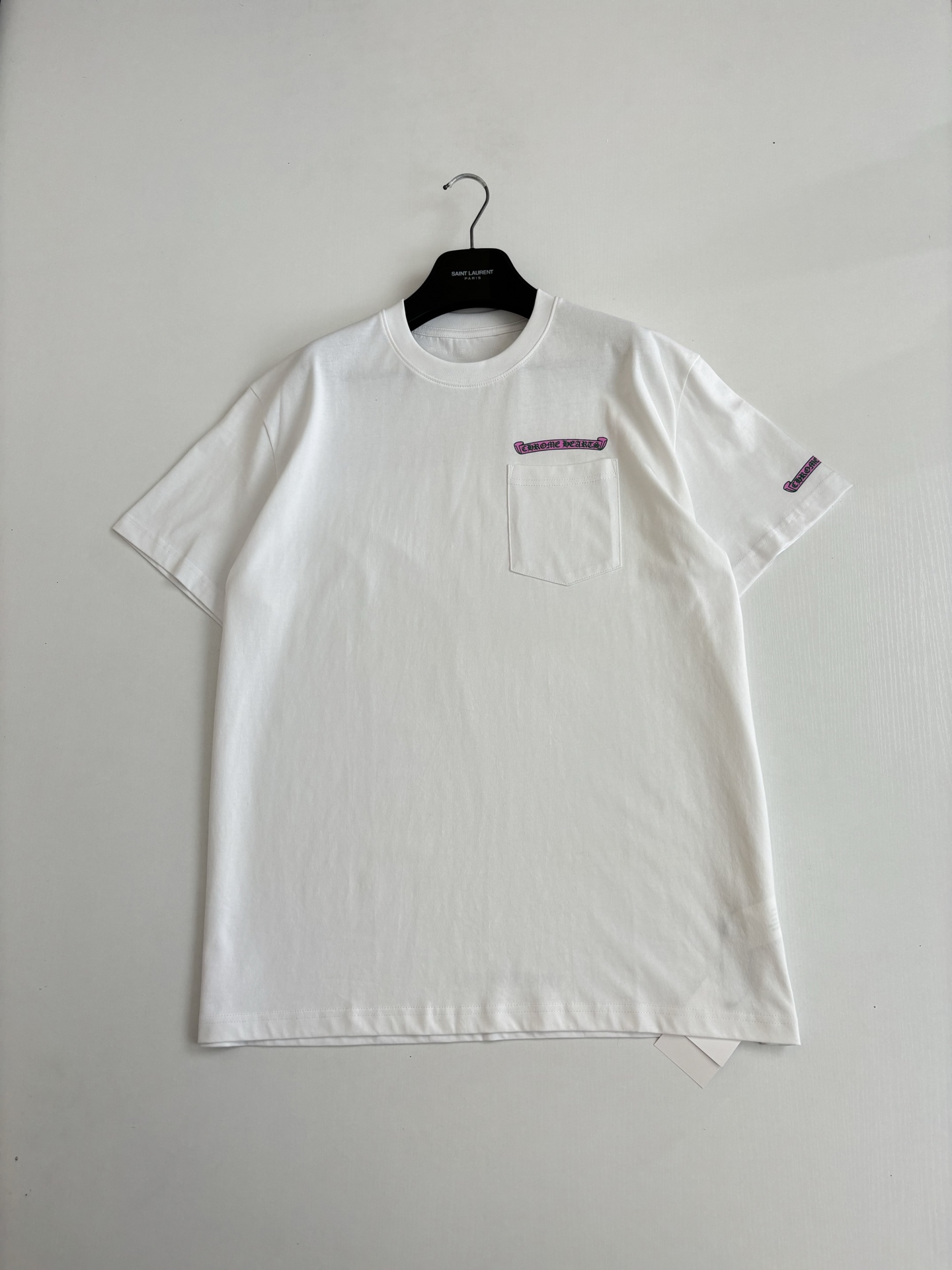 Chrome Hearts Chrome Heart*/克罗心 黑粉卷轴印花短袖T恤
