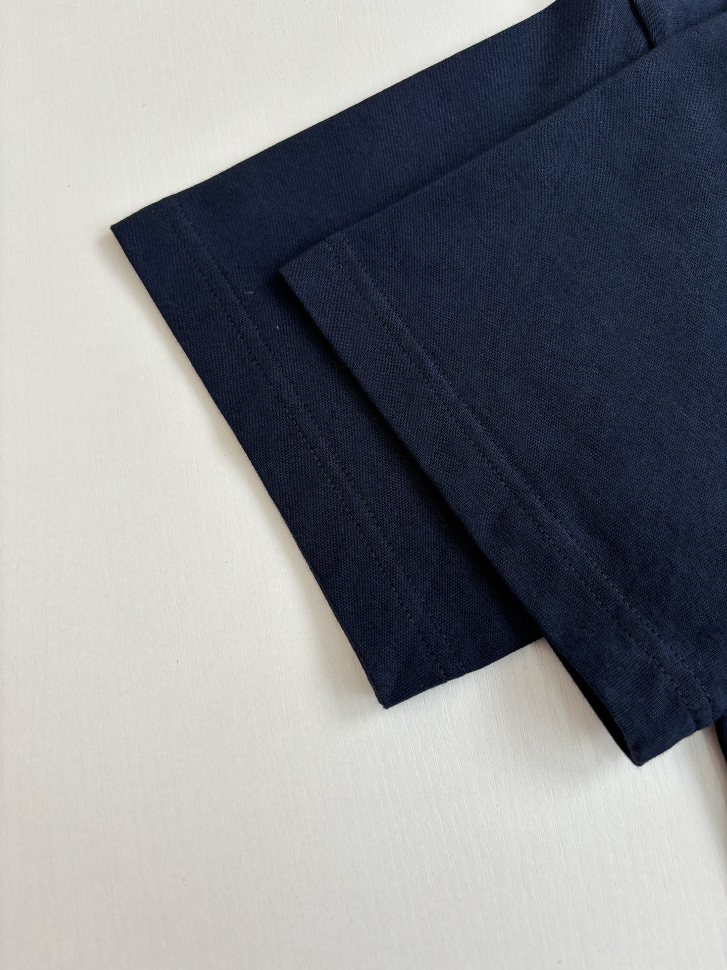 Louis Vuitton 1V/路易 SS26 牛仔贴布磨毛刺绣短袖T恤