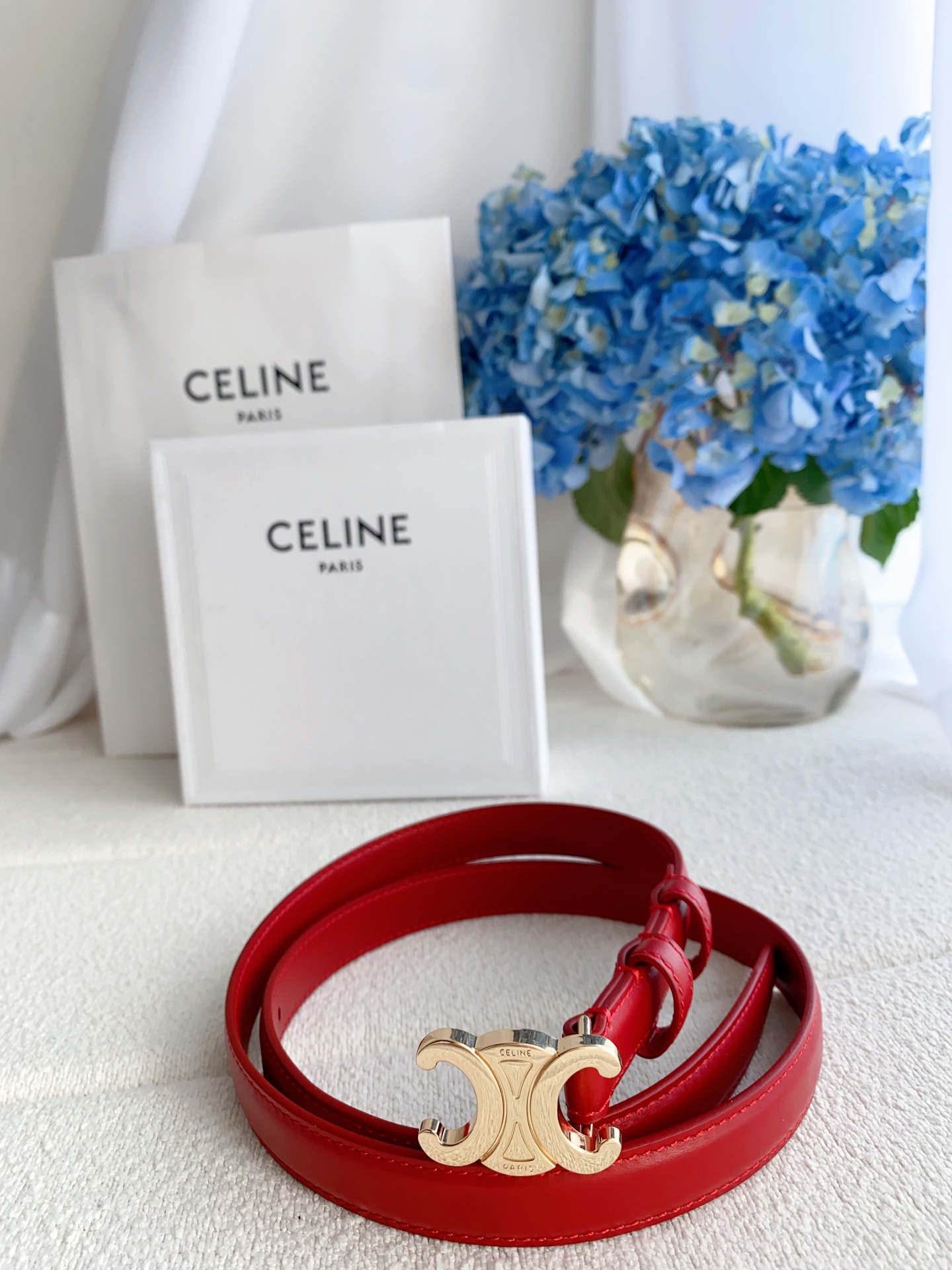 Celine Cintos Couro de vaca Triomphe