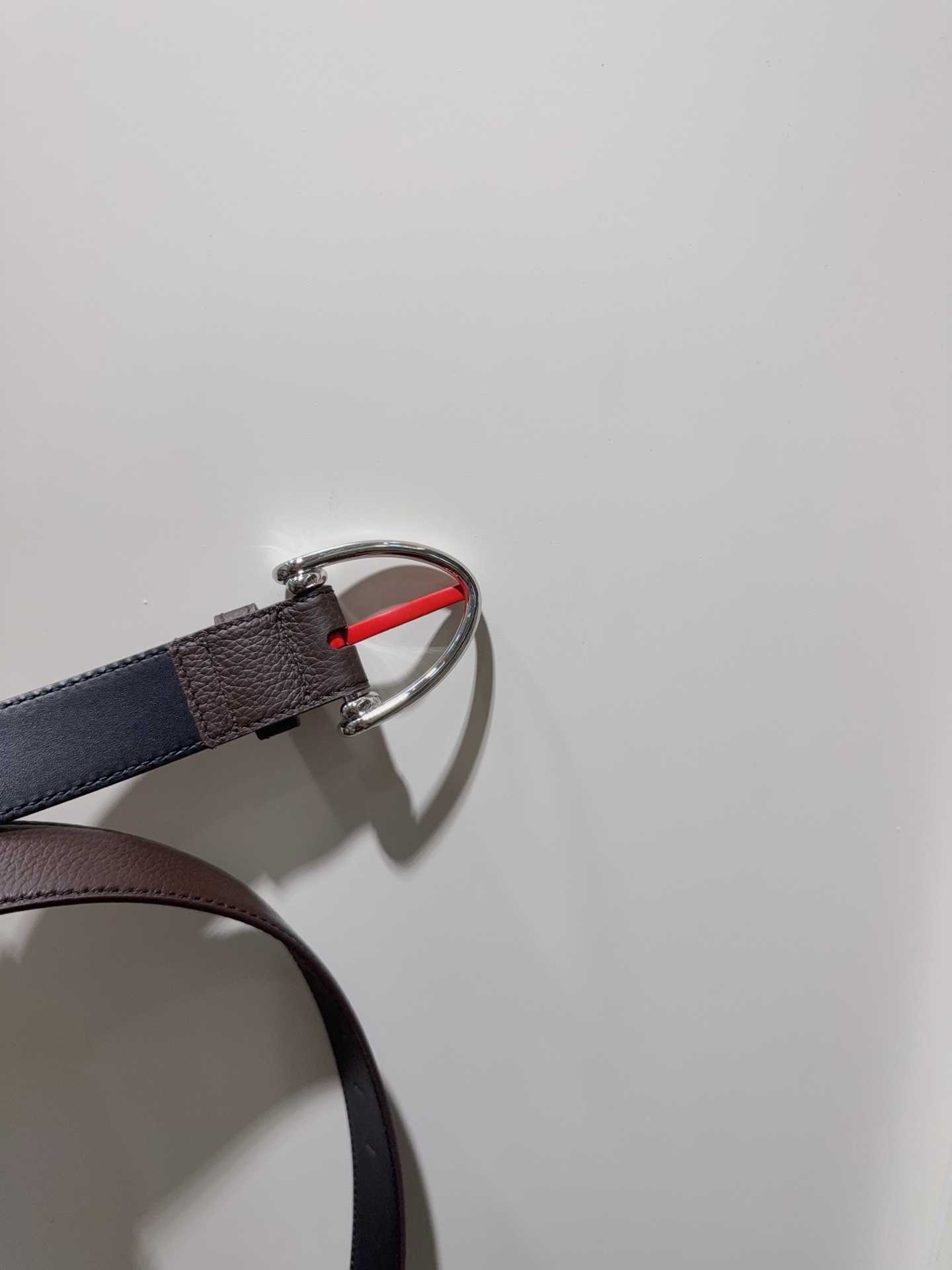 Bottega Veneta Women's Leather Belt with Snake Buckle - Chic & Stylish 7 i1744958186863 43 0 5