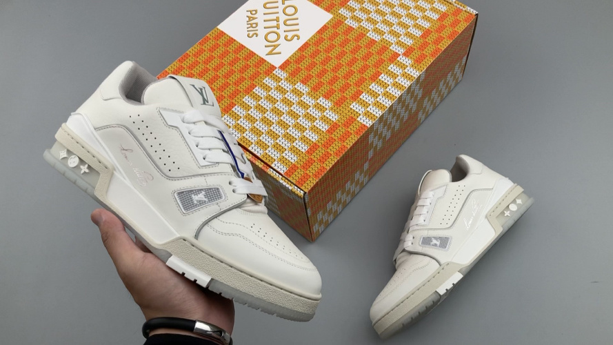 Louis Vuitton Trainer 2.0 Low Sneaker - Stylish, Versatile, and Comfortable 21 Louis Vuitton Trainer 2.0 Low Sneaker - Stylish, Versatile, and Comfortable