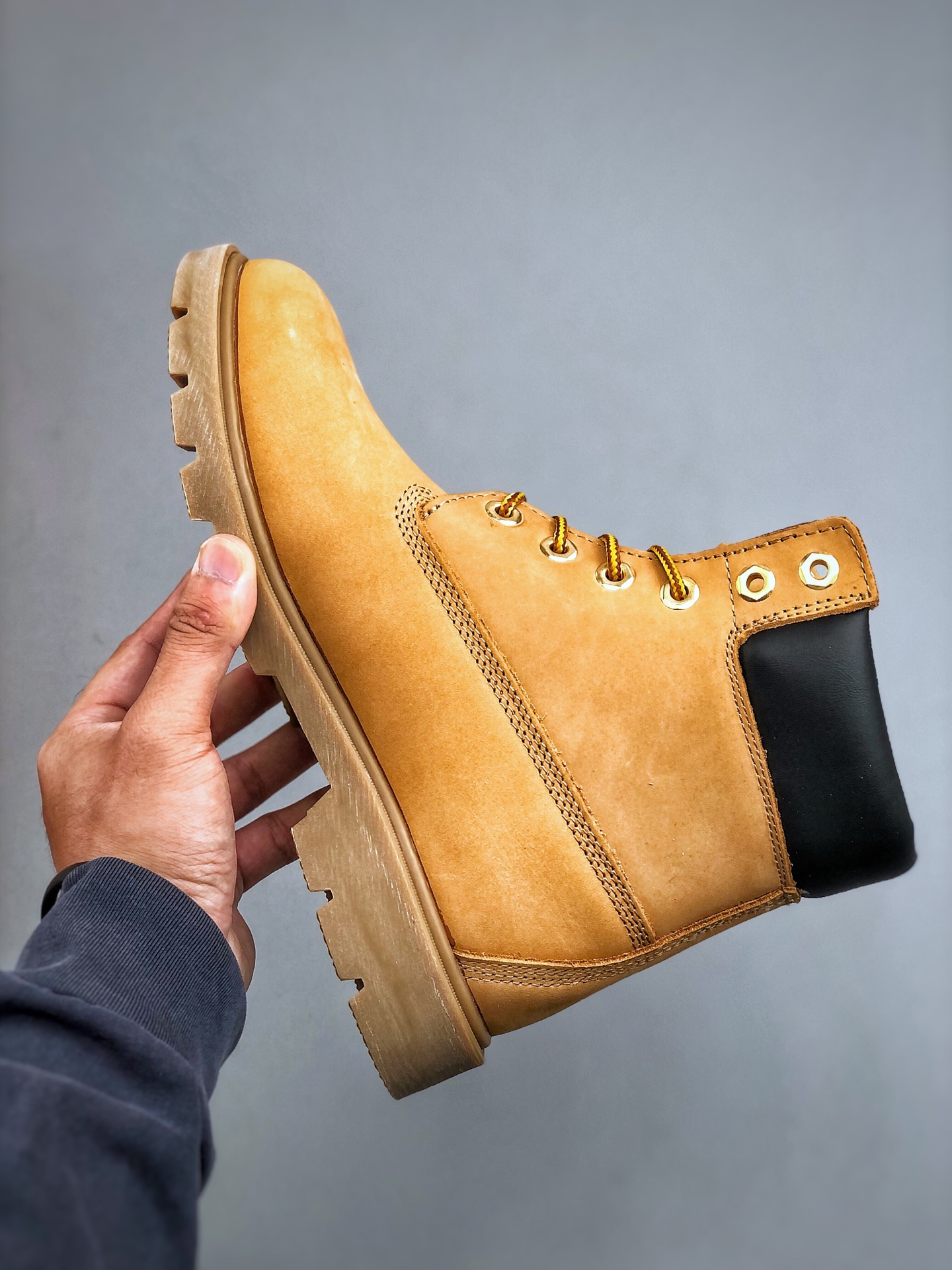 260 新货#Timberland 天伯伦/添柏岚经典款 25ss新款高帮 意大利磨砂牛皮 搭配防臭防腐真皮乳胶鞋垫-Chinese UA Cheap High Quatity Brand Clothes Bags handbags Sneakers wholesale wholesaler seller from China Factory suppliers Fashion Clothing Shoes best Quality Beautiful Price 260 新货#Timberland 天伯伦/添柏岚经典款 25ss新款高帮 意大利磨砂牛皮 搭配防臭防腐真皮乳胶鞋垫