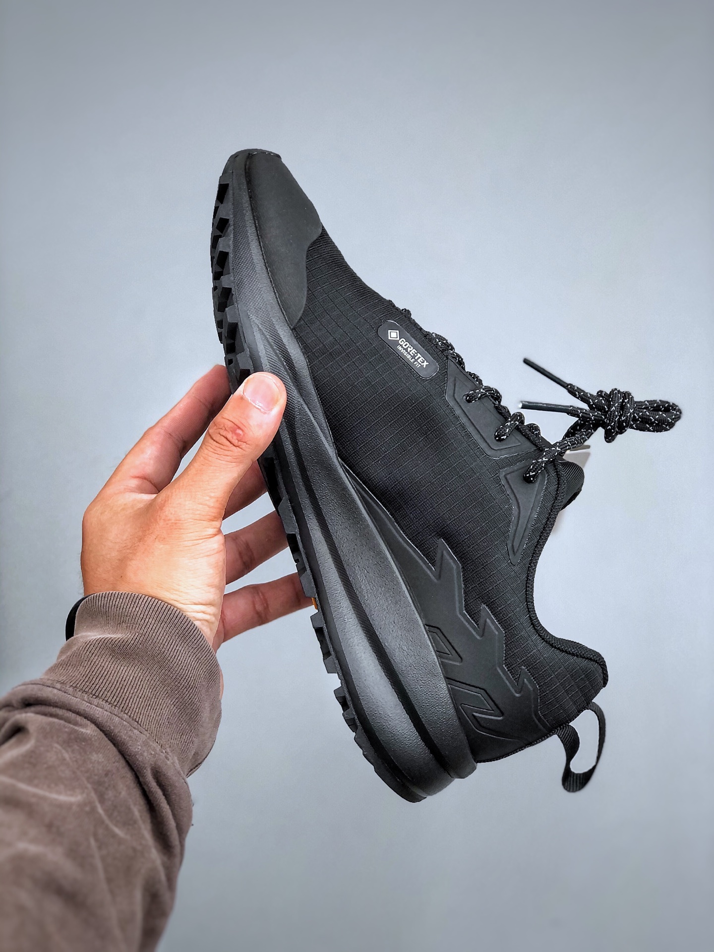 可隆 KOLSPORT Skyier 2 舒适柔软 防水撑轻回弹 低帮 徒步鞋 男款黑色 可隆 KOLSPORT Skyier 2 舒适柔软 防水撑轻回弹 低帮 徒步鞋 男款黑色