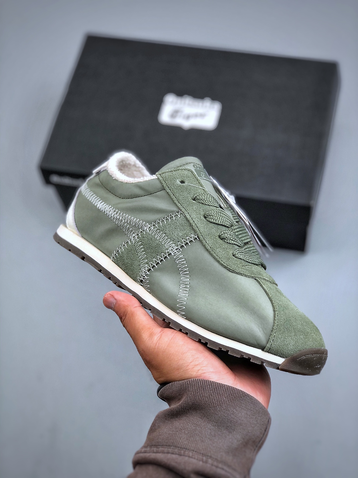 💰280  Asicsr 鬼塚虎 /Onitsuka Tiger CORSAIR A55  复古单品 舒适时尚 防滑耐磨低帮 生活休闲鞋 男女同款 货号：1183C317-300尺码：35-45