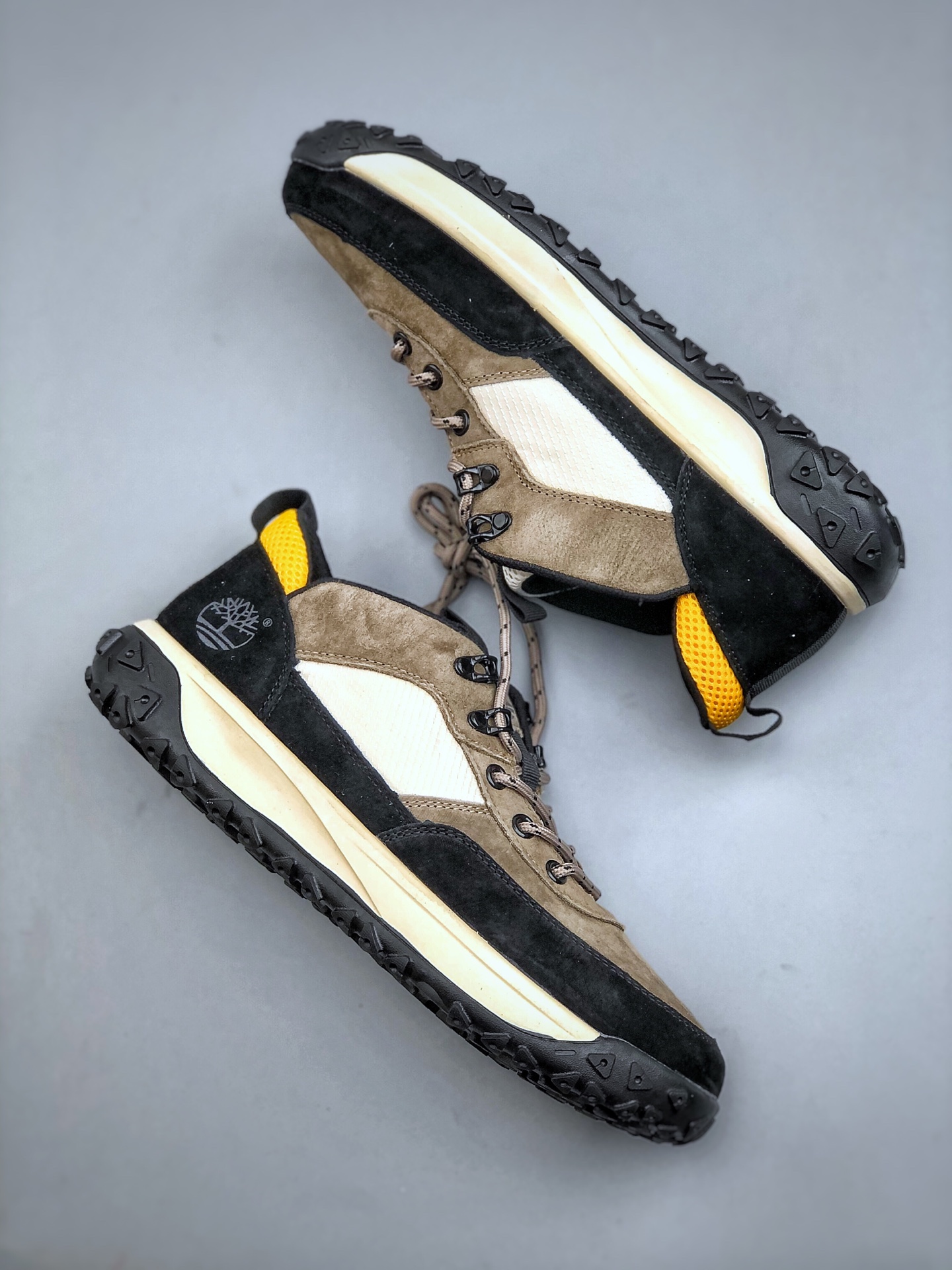 220 新货Timberland添柏岚/天伯伦户外低帮休闲鞋系列-Chinese UA Cheap High Quatity Brand Clothes Bags handbags Sneakers wholesale wholesaler seller from China Factory suppliers Fashion Clothing Shoes best Quality Beautiful Price 220 新货Timberland添柏岚/天伯伦户外低帮休闲鞋系列