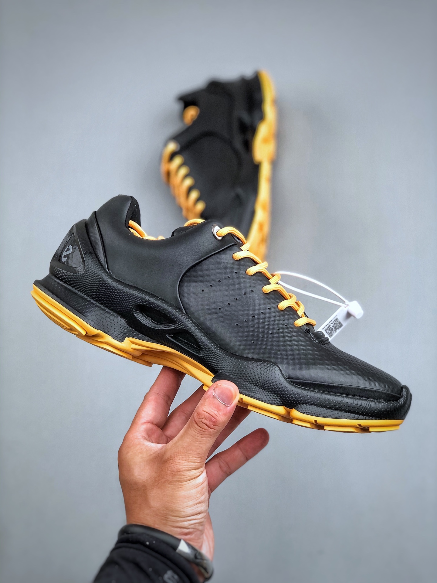 280 Ecco 2024爱步 15周年经典 特有LOGO车边 特别有型 北欧风格 舒适 休闲保暖 超弹性 耐磨 减震-Chinese UA Cheap High Quatity Brand Clothes Bags handbags Sneakers wholesale wholesaler seller from China Factory suppliers Fashion Clothing Shoes best Quality Beautiful Price 280 Ecco 2024爱步 15周年经典 特有LOGO车边 特别有型 北欧风格 舒适 休闲保暖 超弹性 耐磨 减震